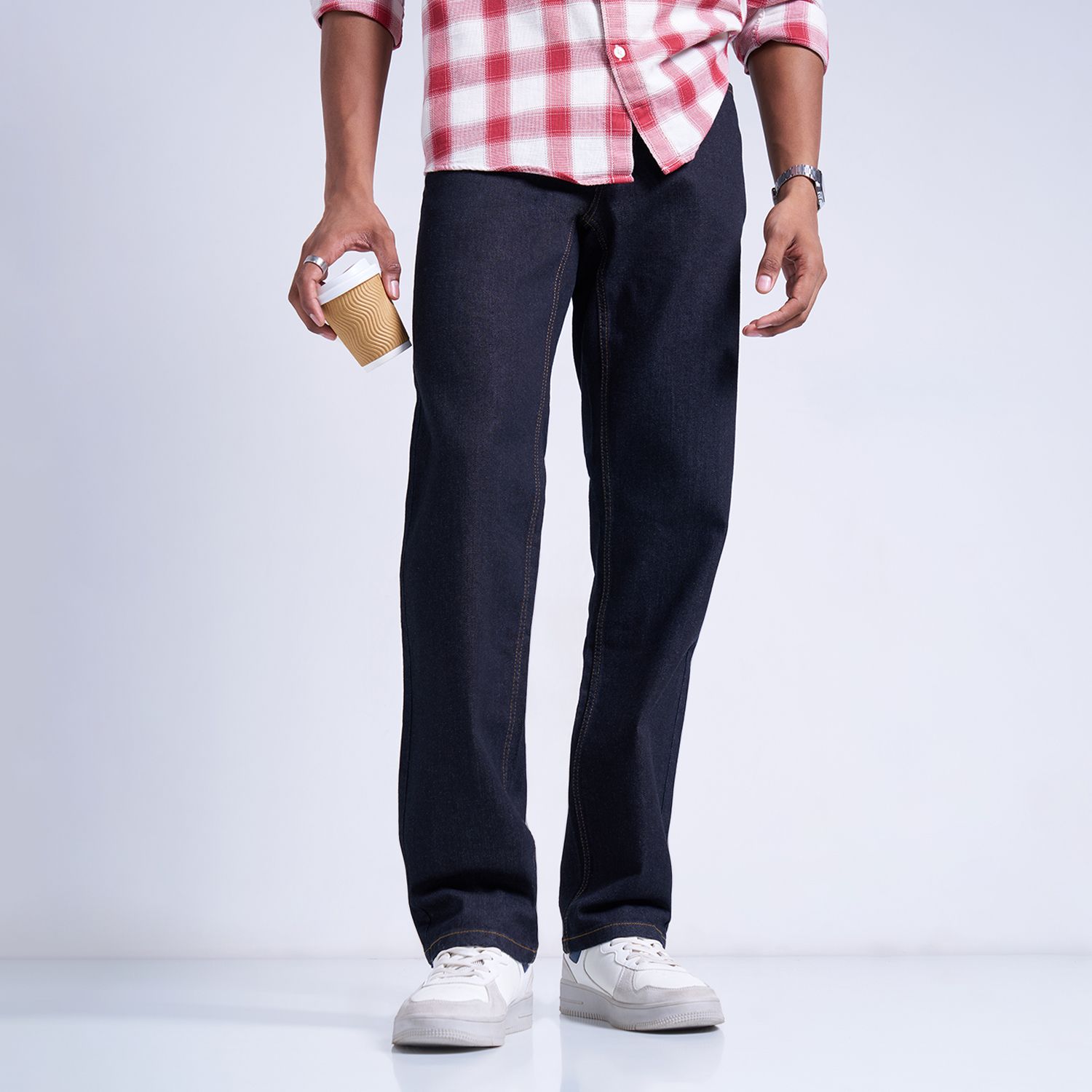 Men Straight Fit Mid Rise Blue Jeans-image-7