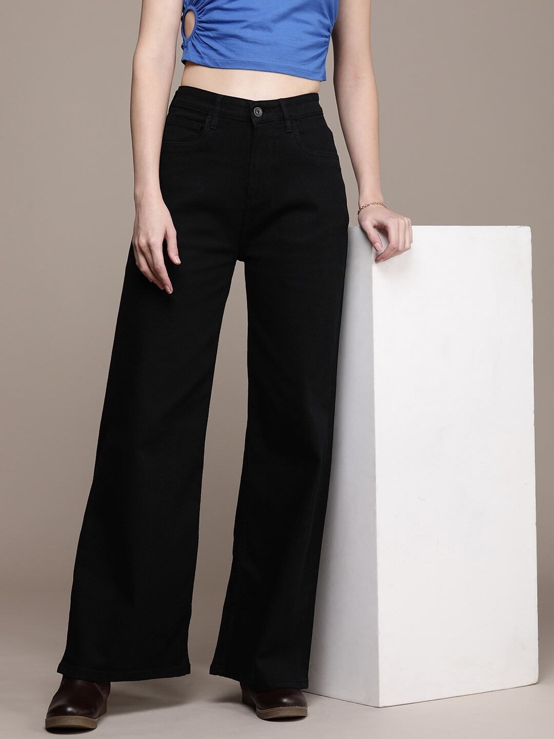 roadster Women Flared High Rise Black Jeans-picture-10