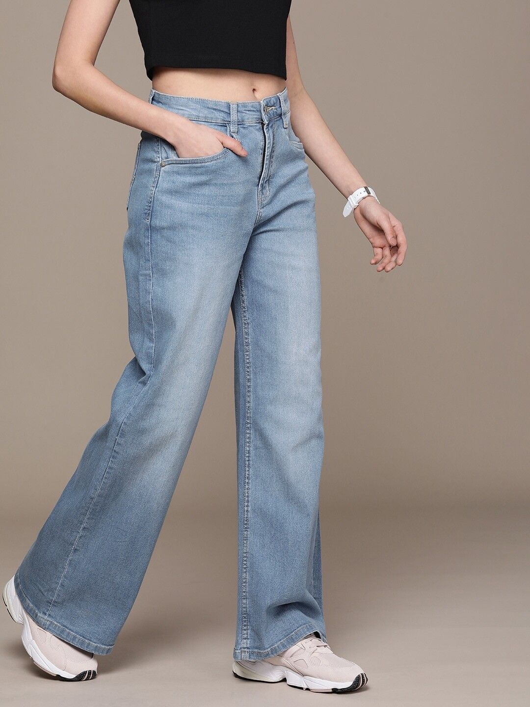 Women Mid Rise Light Blue Jeans-image-40