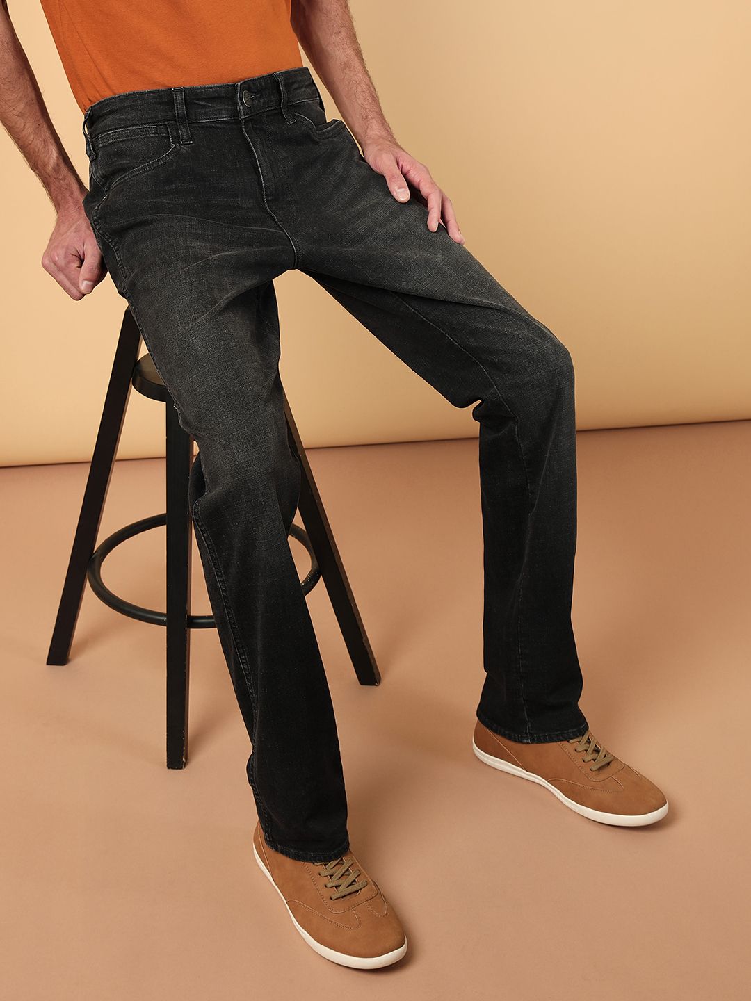 wrangler Men Regular Mid Rise Black Jeans-picture-16