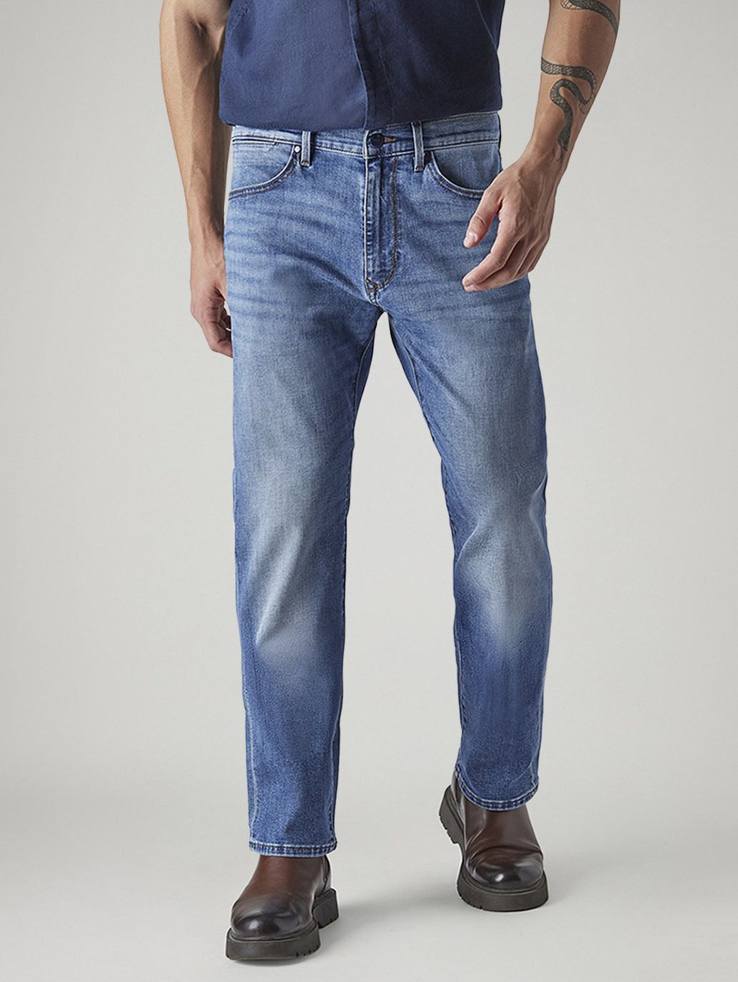 Men Straight Fit Mid Rise Blue Jeans-image-36