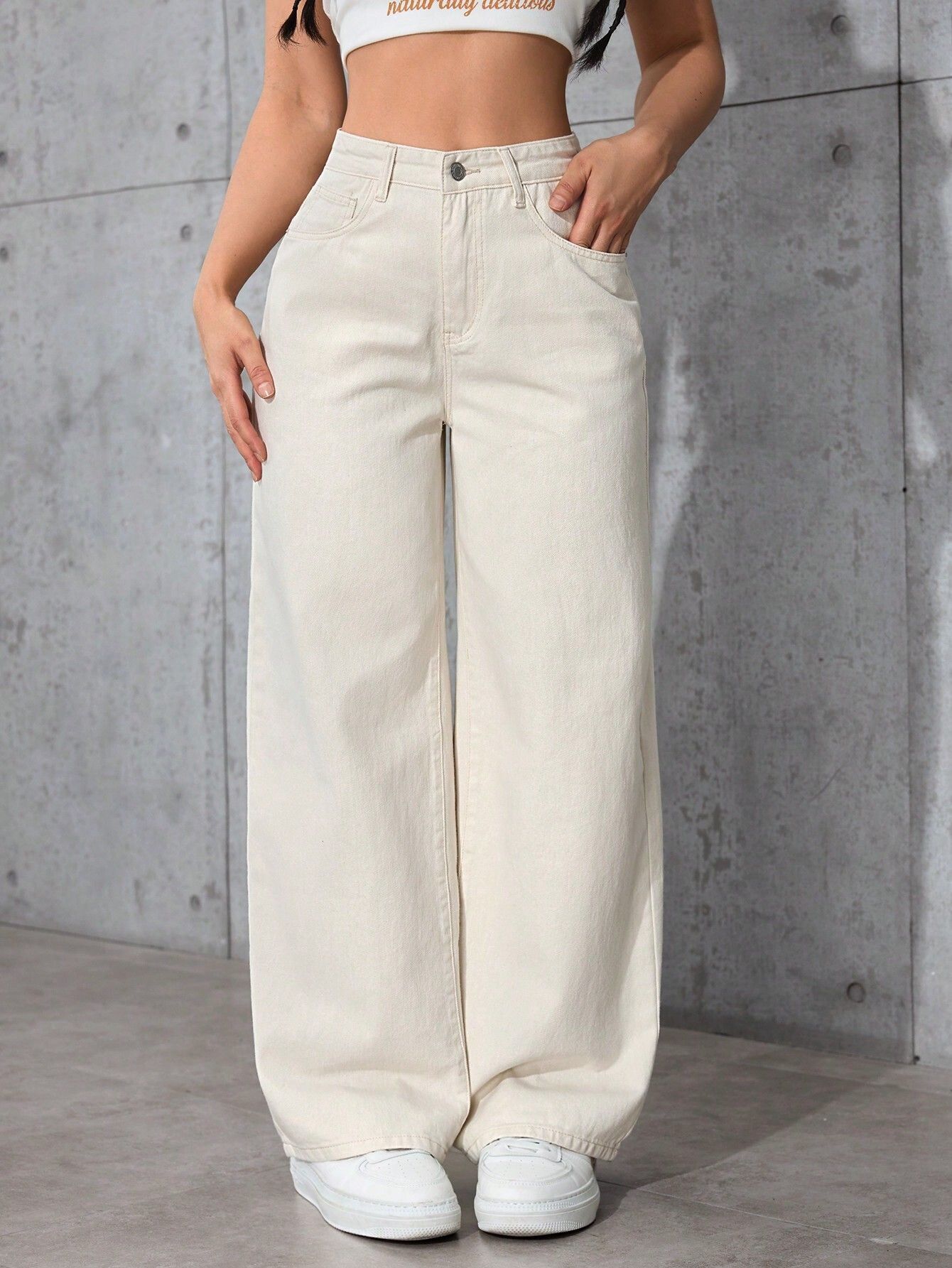 Women Relaxed Fit High Rise Beige Jeans