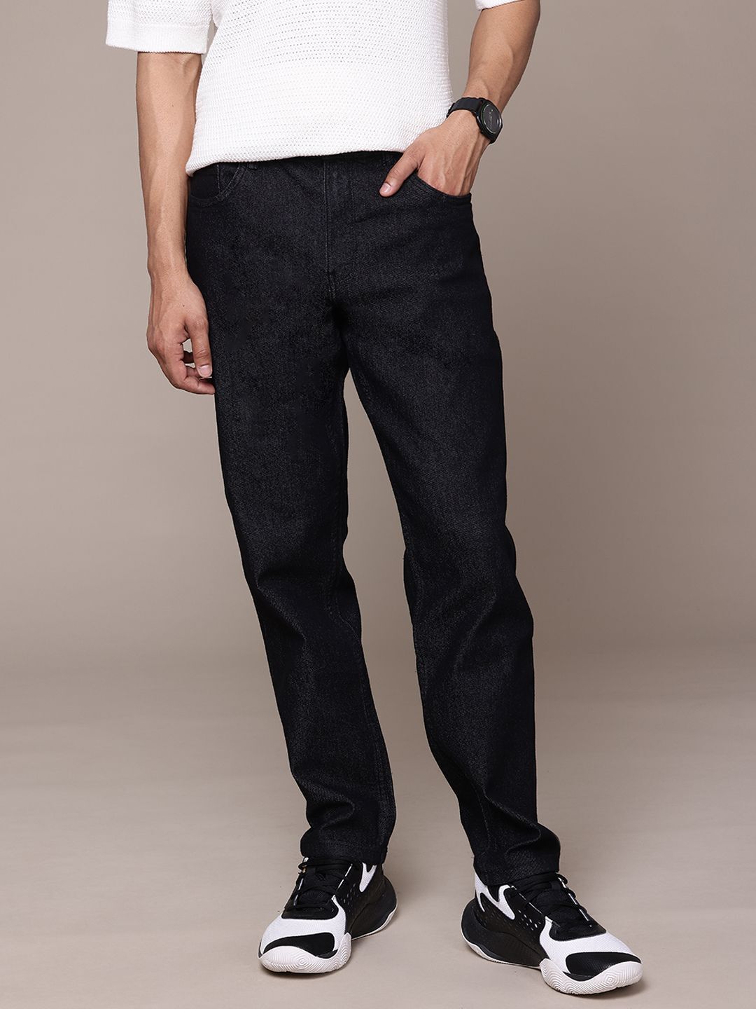 Men Relaxed Fit Mid Rise Black Jeans-image-40
