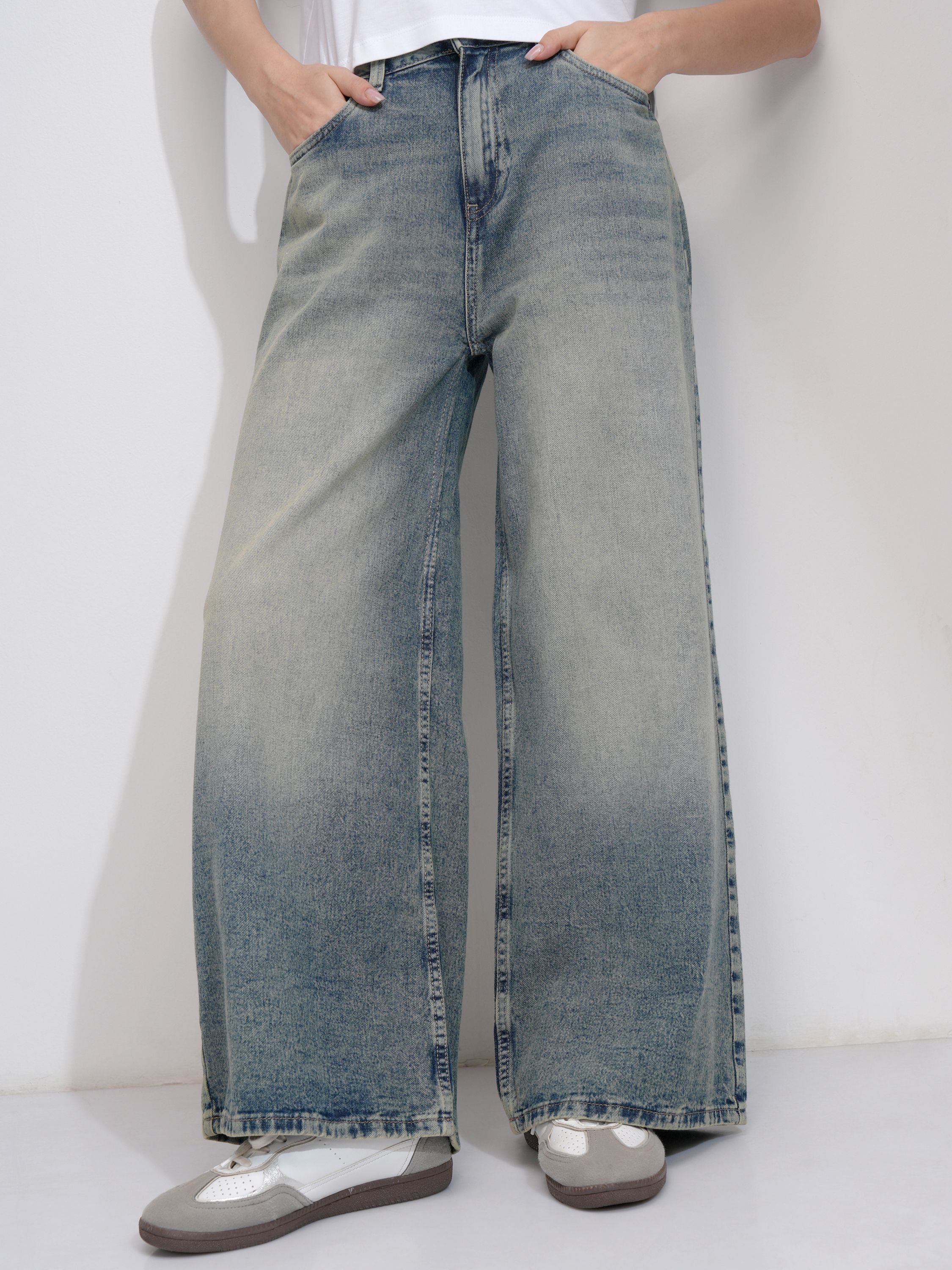 tokyo talkies Women Loose Fit Mid Rise Blue Jeans-picture-13