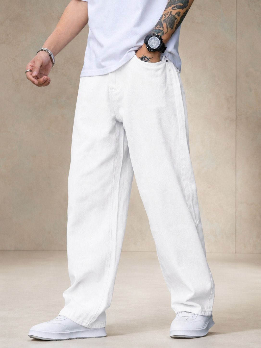 fadevielle Men Relaxed Fit Mid Rise White Jeans-picture-23