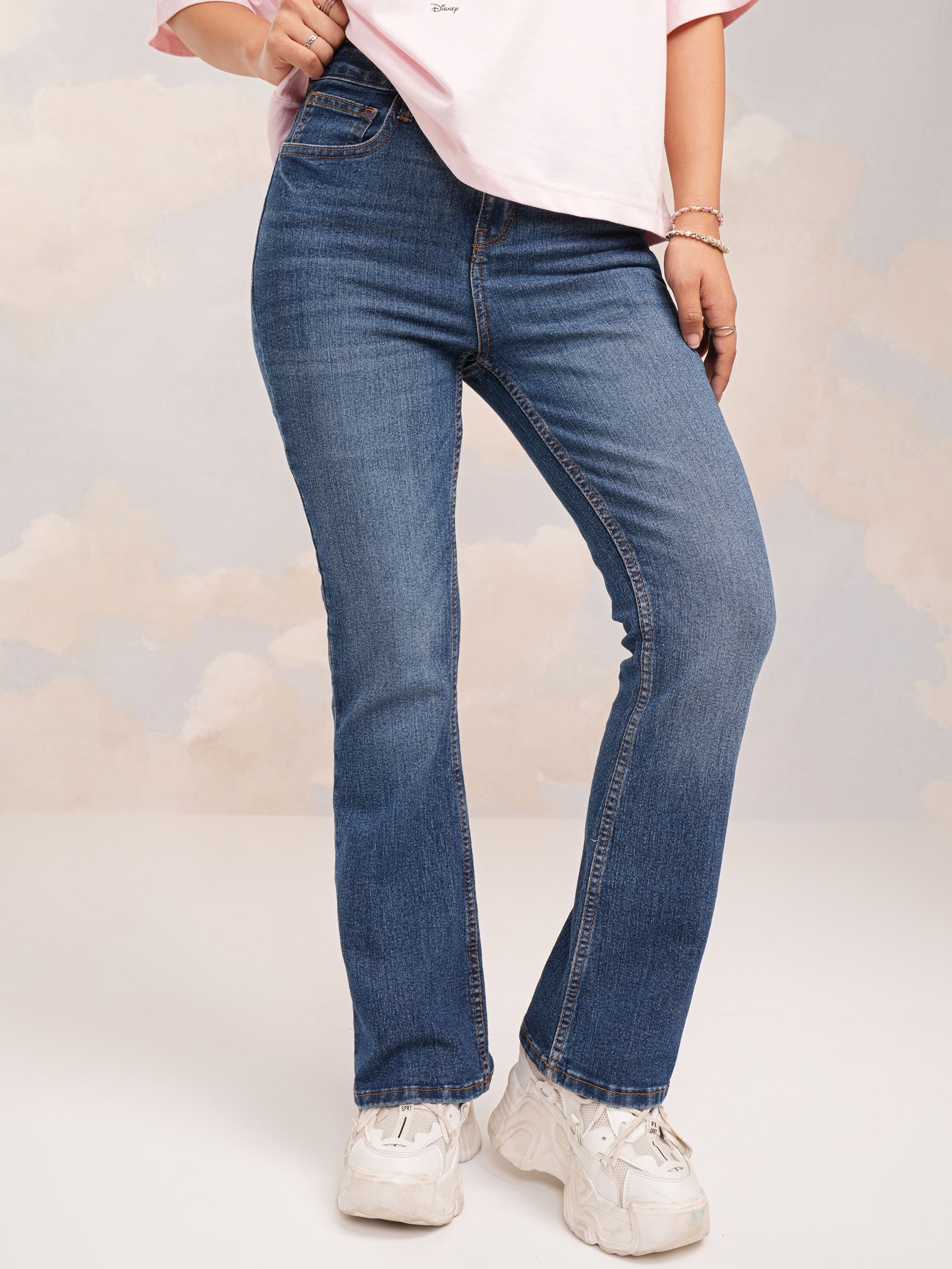 tokyo talkies Women Flared Mid Rise Blue Jeans-picture-23