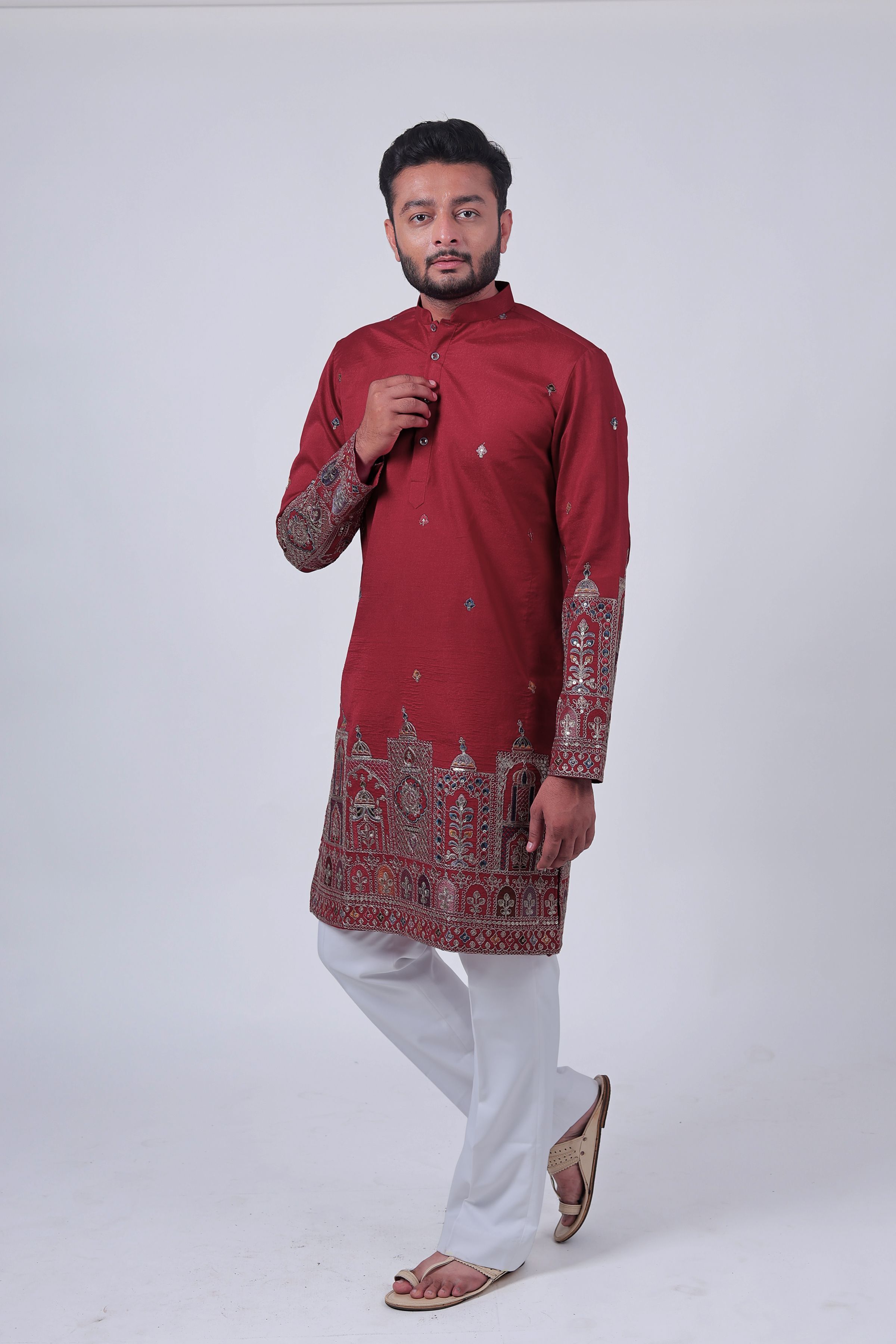 Men Embroidered Viscose Rayon Straight Kurta