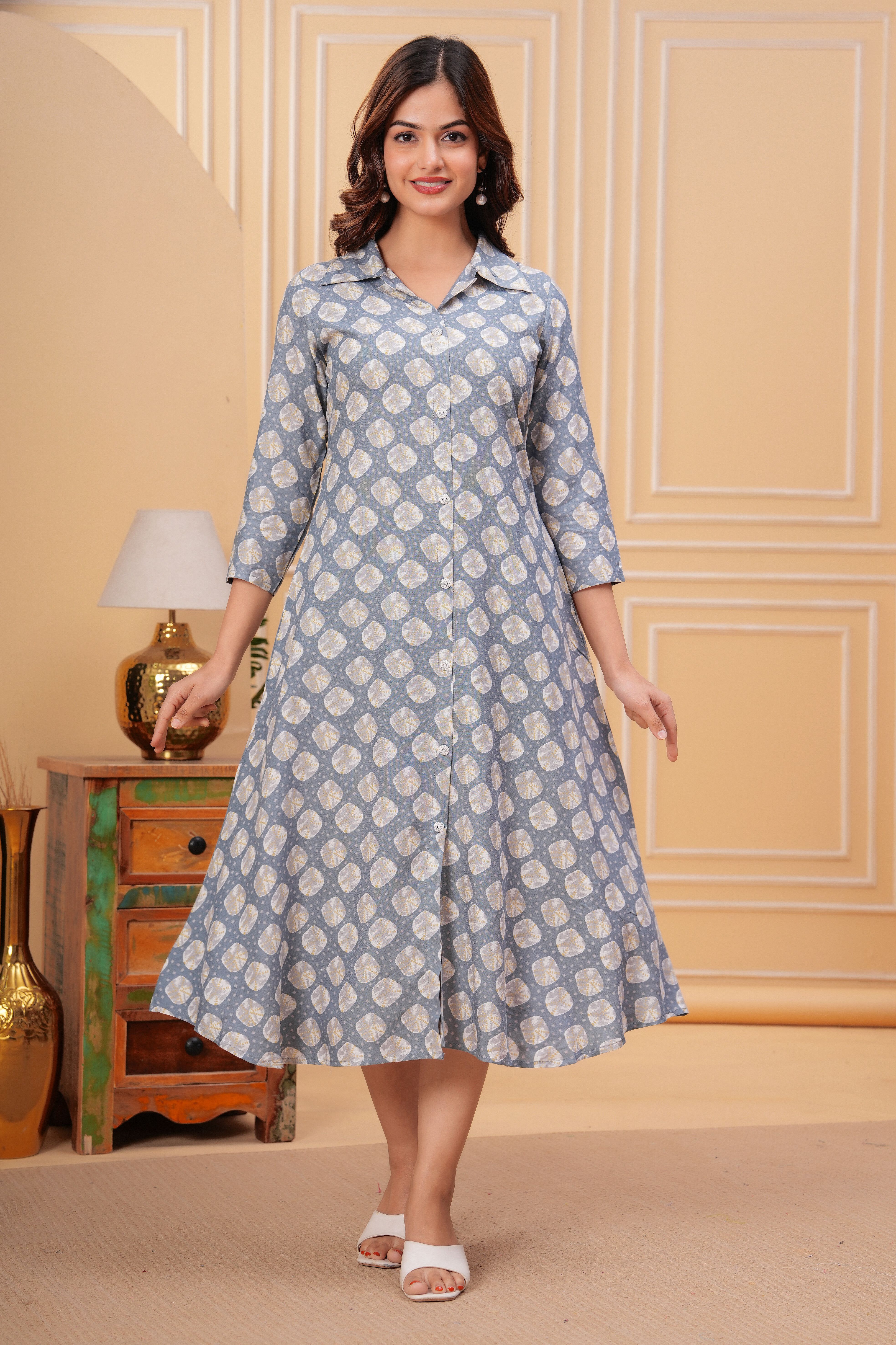 Women Printed Viscose Rayon Frontslit Kurta