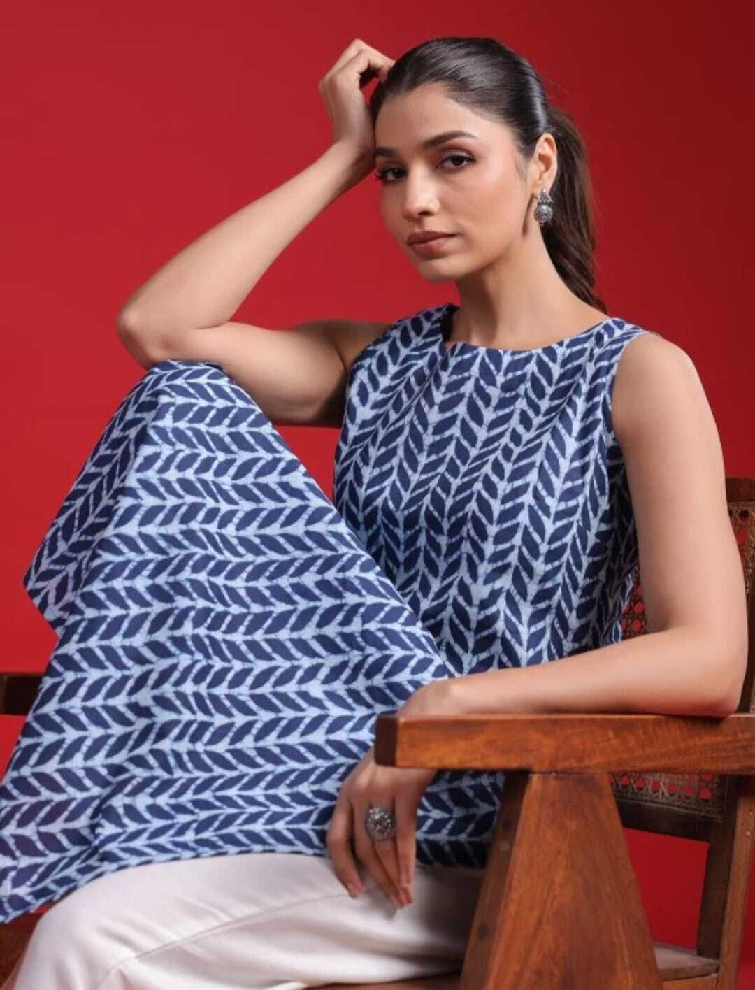 Women Printed Cotton Blend, Viscose Rayon Straight Kurta-image-4