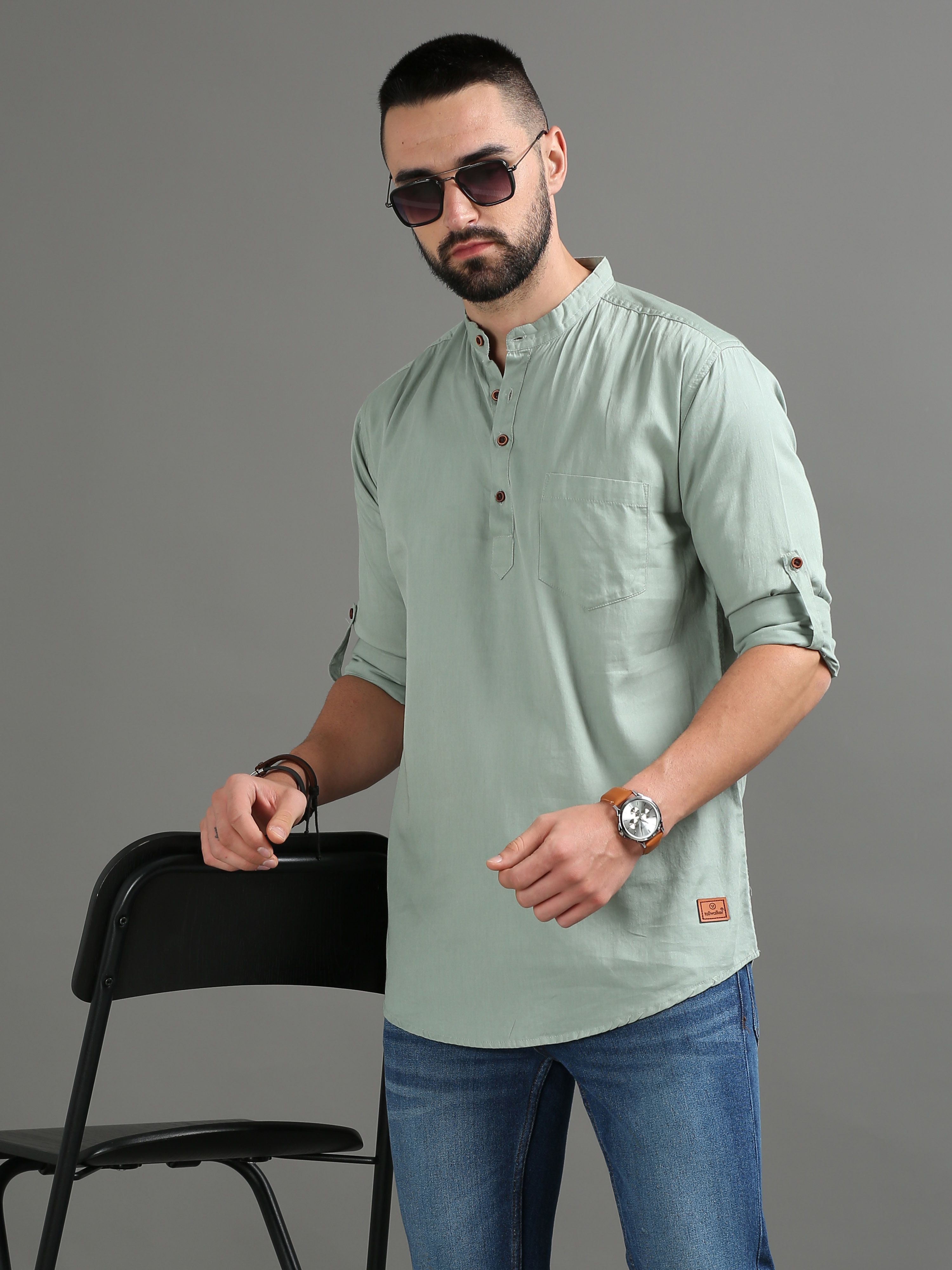 Men Solid Pure Cotton Straight Kurta
