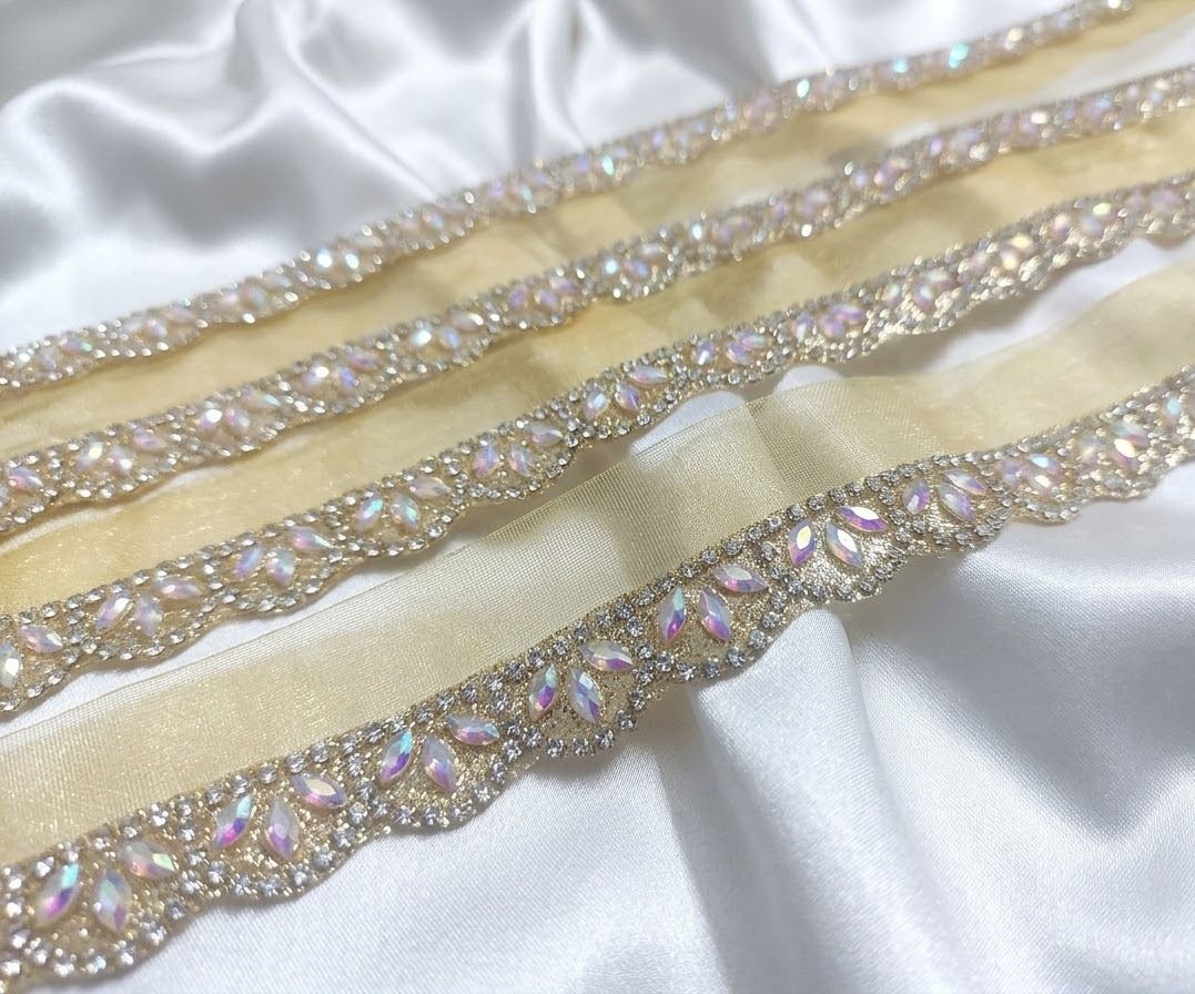 Gold Stone Crystal Border Lace 8.5 Metr Gold Stone Crystal Border Lace 8.5 Metr Lace Reel-image-47