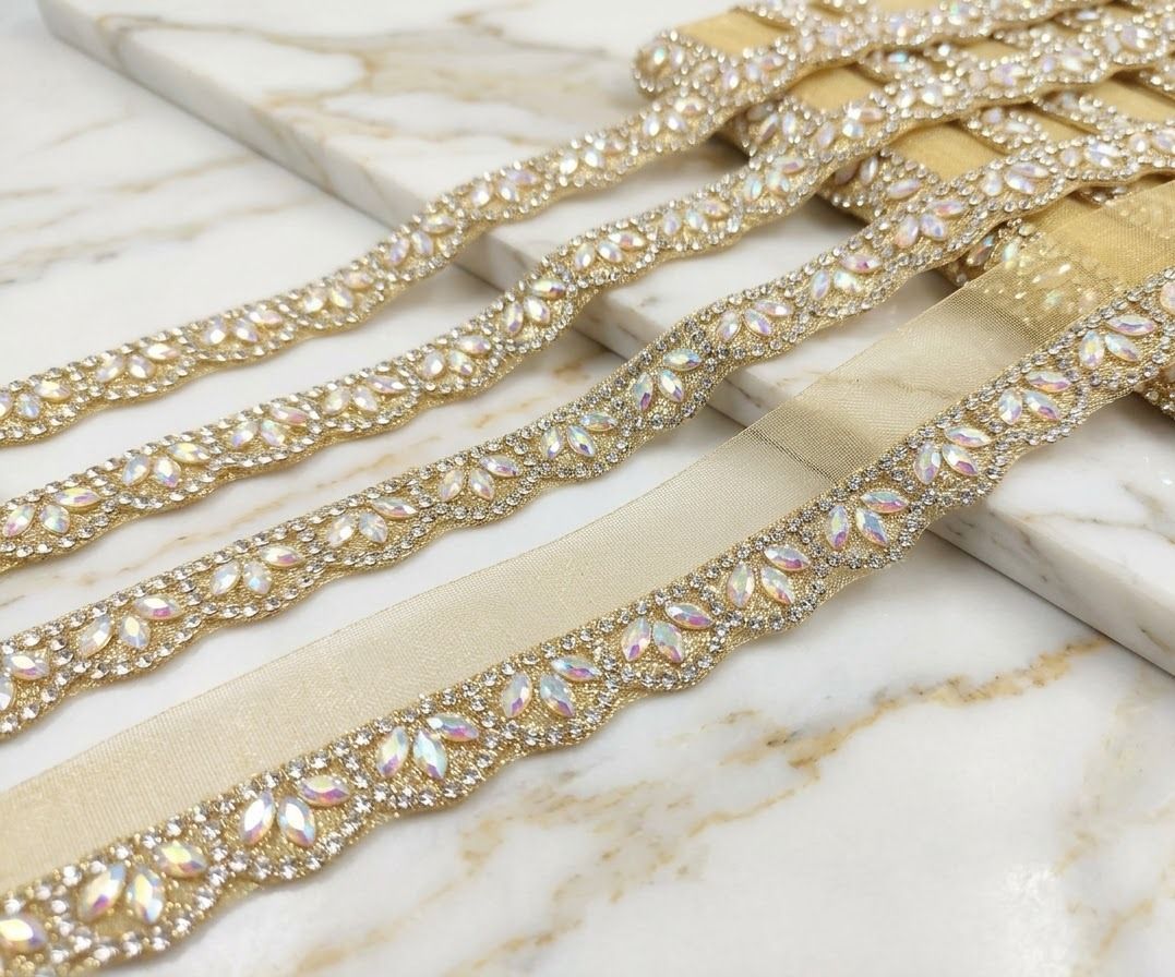 Gold Crystal Saree Border Lace 8.5 Metr Gold Crystal Saree Border Lace 8.5 Metr Lace Reel-image-16