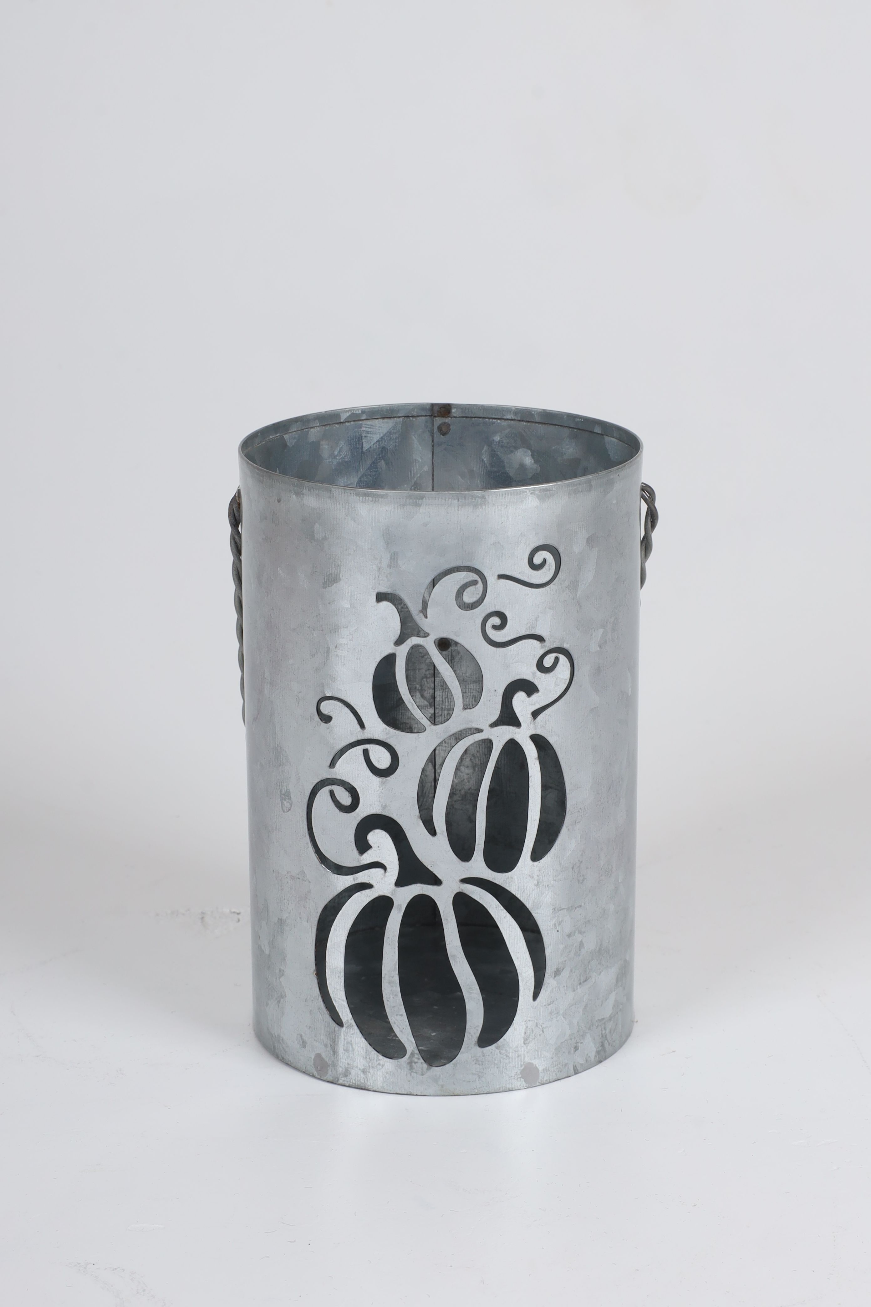 callisto lantern Silver Iron Table Lantern-picture-47