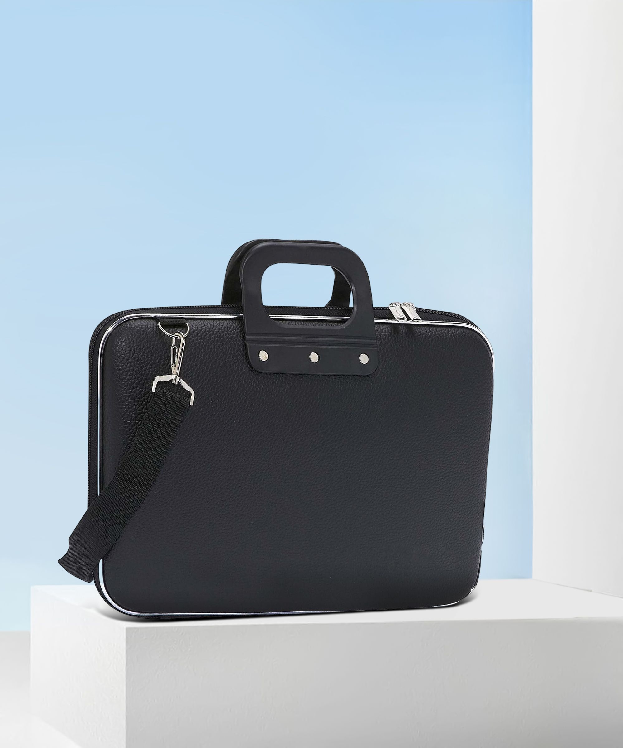 la corsa 15.6 inch Laptop Case-picture-27