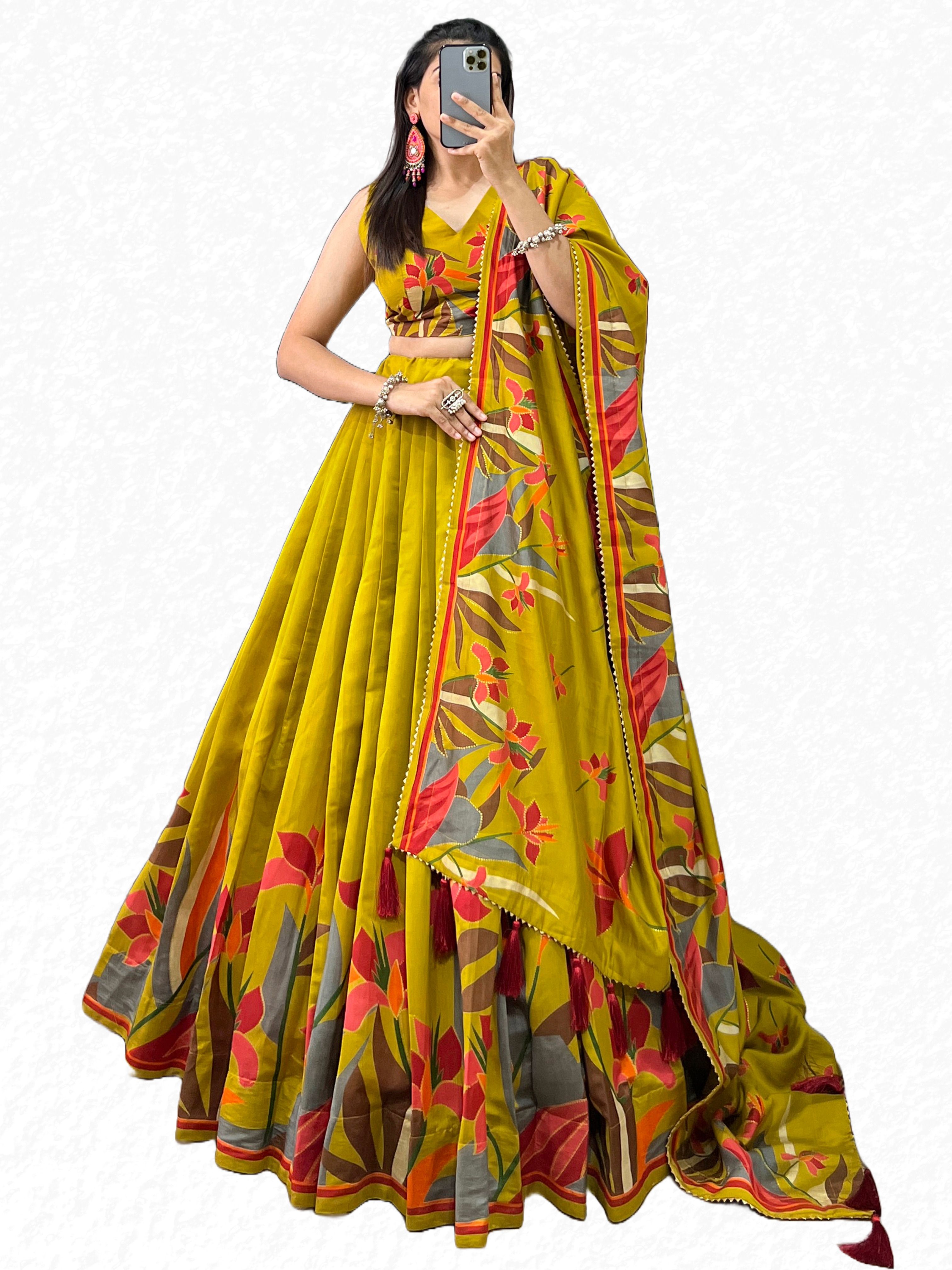 sillygudy Bandhani, Solid, Floral Print, Self Design, Striped, Leheriya Semi Stitched Lehenga Choli-picture-28