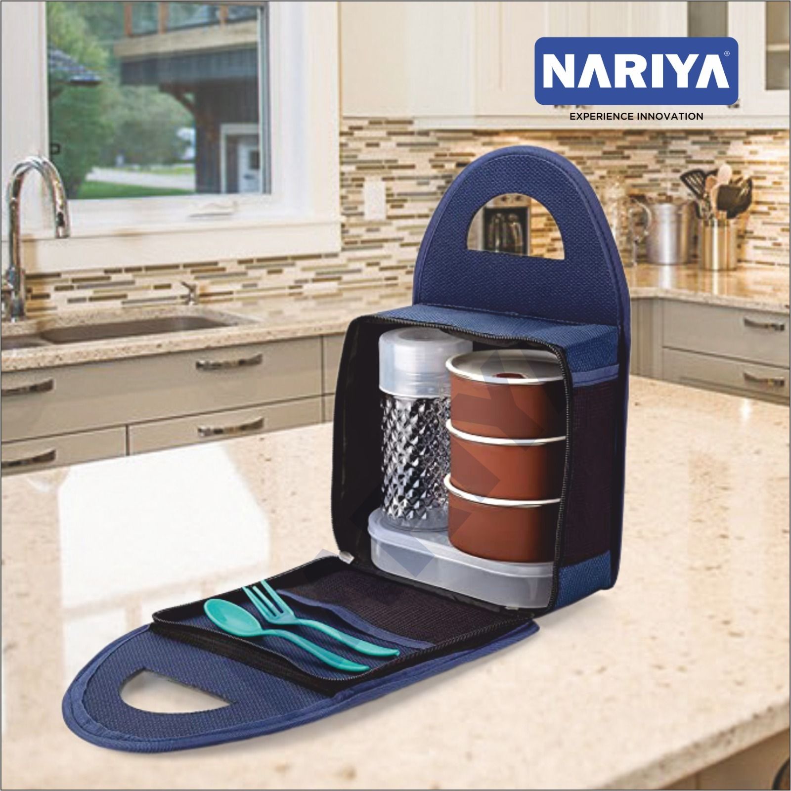 NEW LUNCHBOX SET WITH 3 CONTAINER 1 BOTTLE SPOON SET AND CASSEROLE 3 Containers Lunch Box-image-15