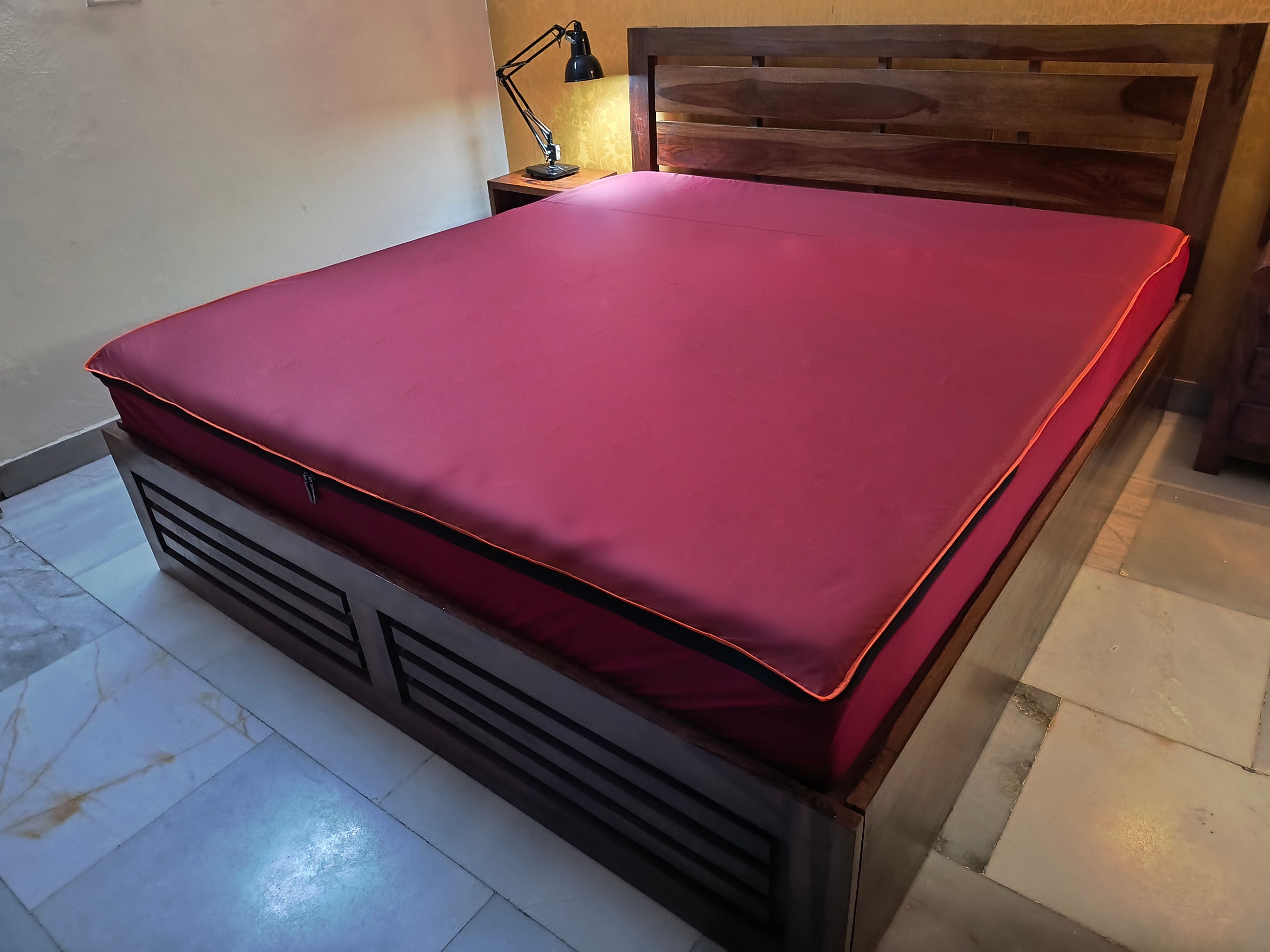 Zippered King Size Breathable, Waterproof Mattress Cover