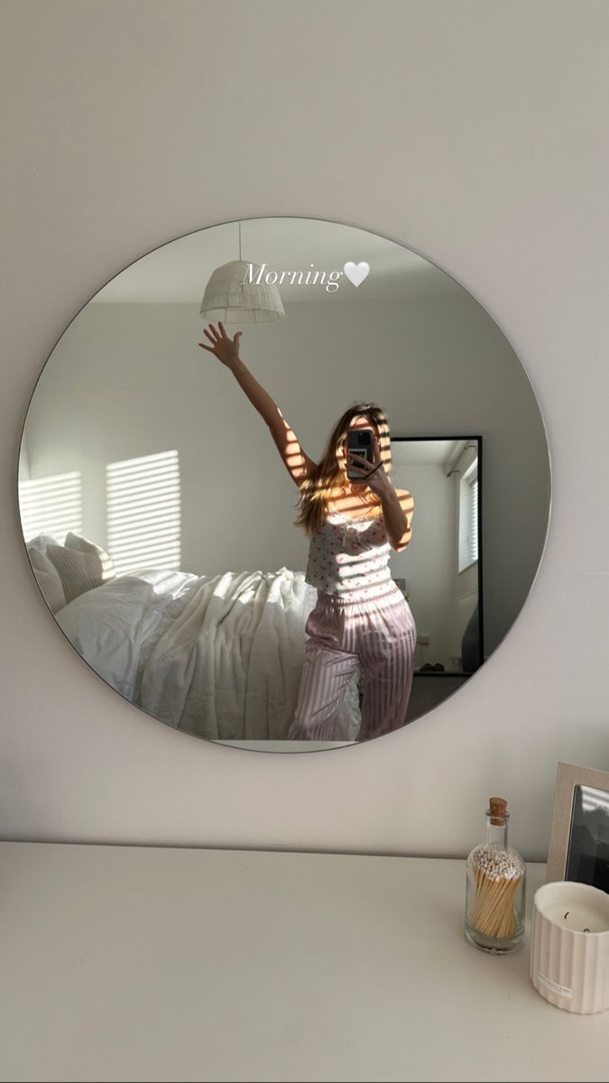 rworld 16" inch round shape mirror perfect for any wall. Bathroom Mirror-picture-20