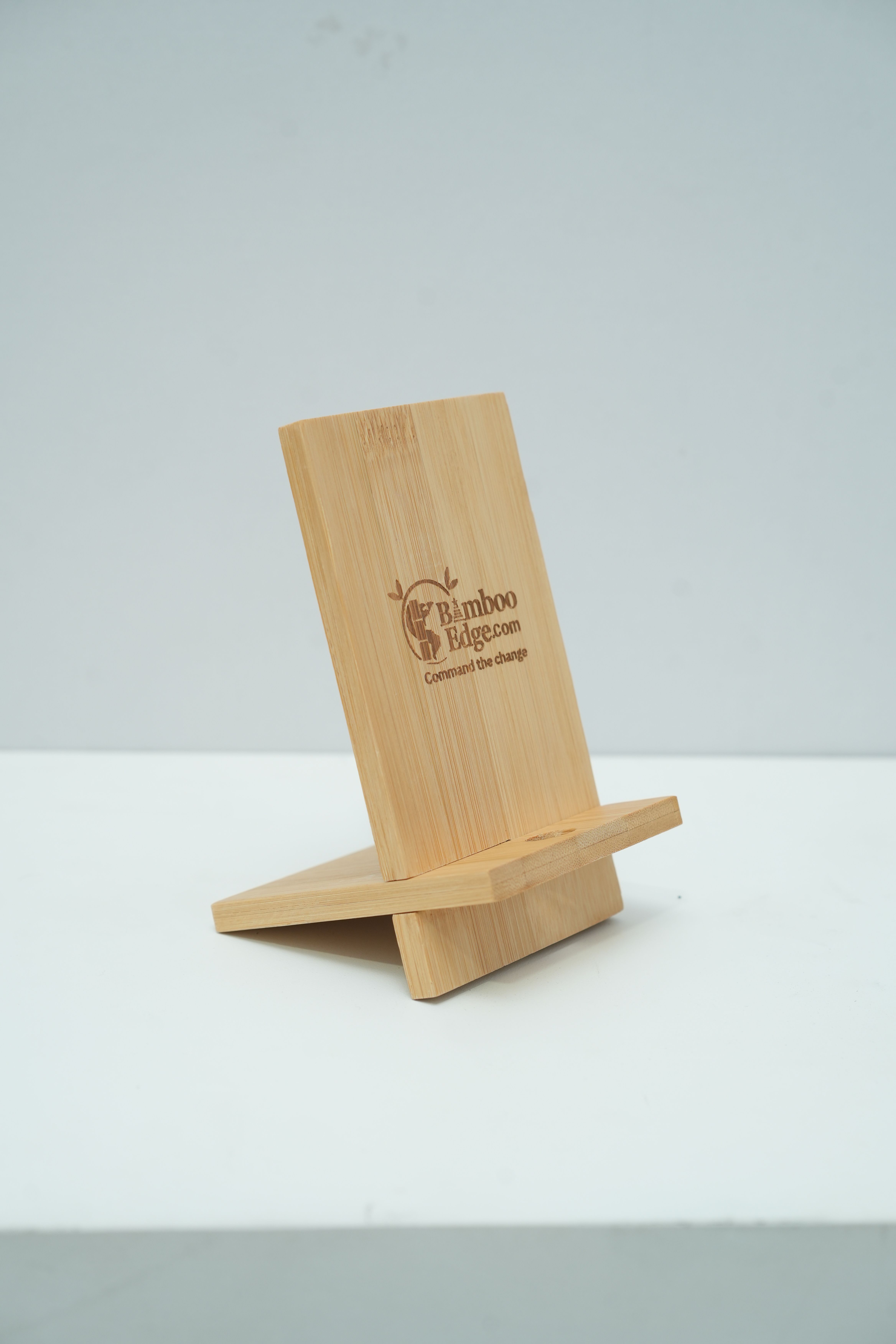 TrendyBrandy Natural Bamboo Mobile Stand for Desk Mobile Holder-picture-11