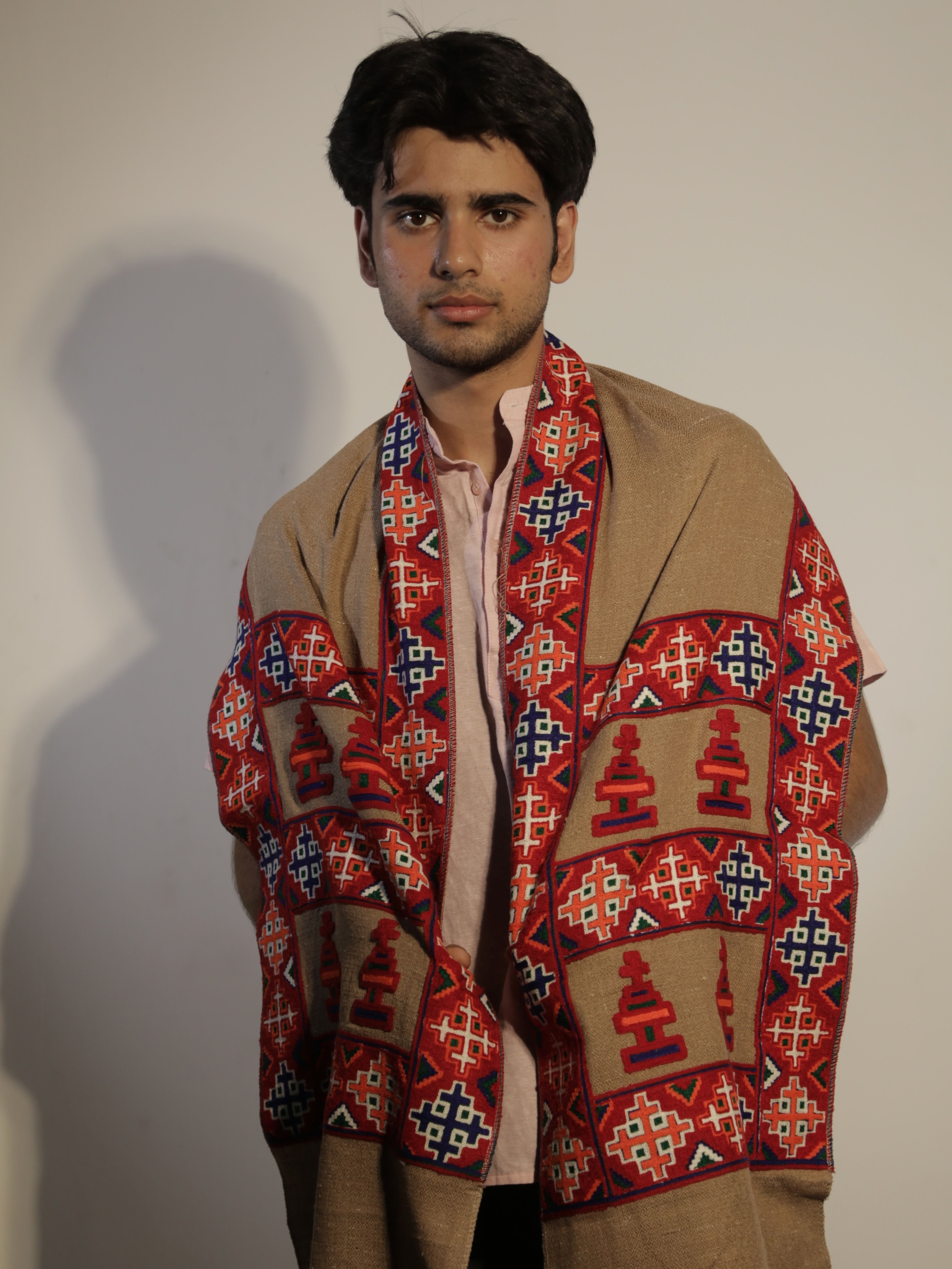 Udaynium Embellished Men Muffler-image-28