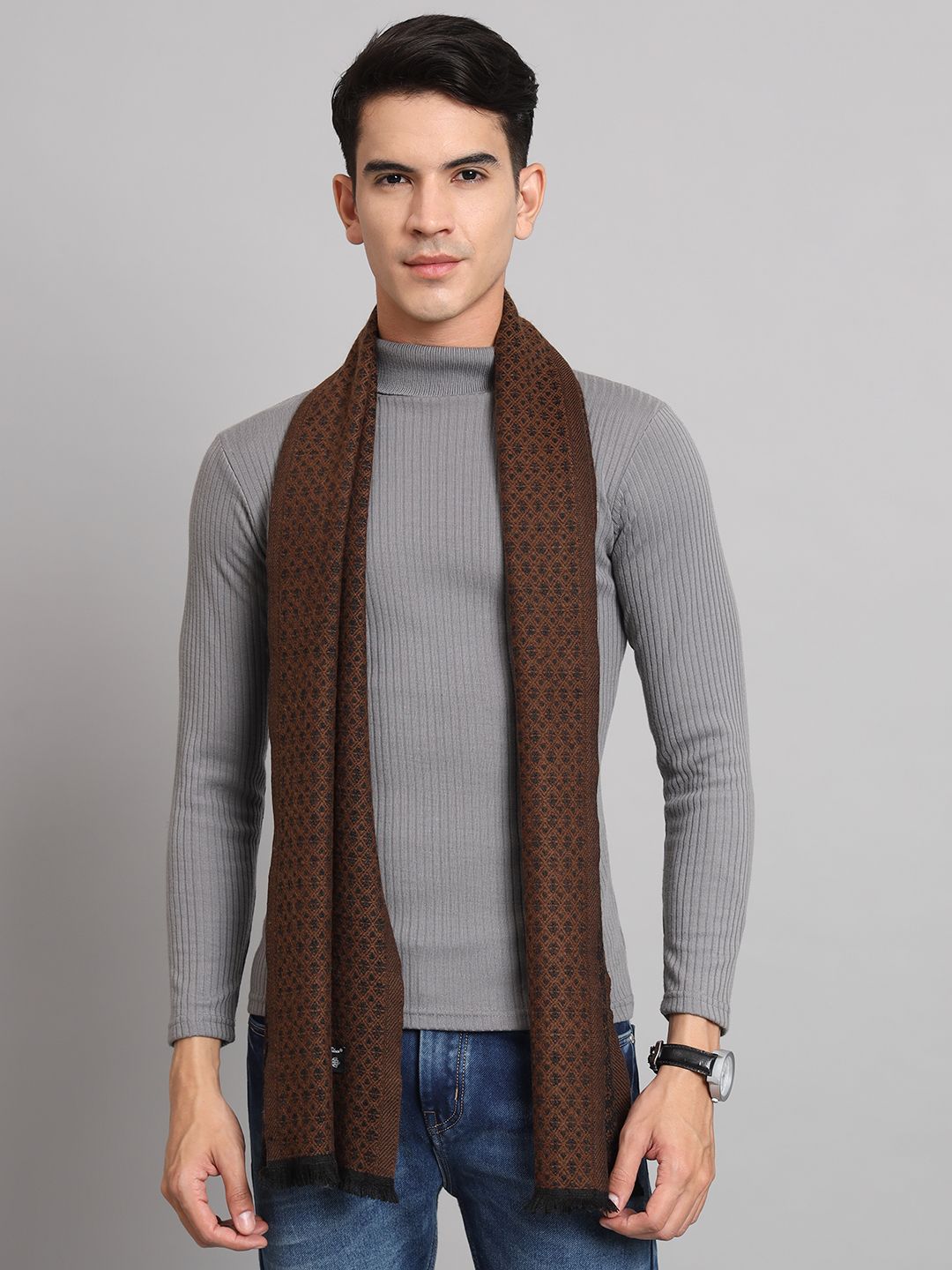 Ravaiyaa - Attitude Is Everything Geometric Print Men Muffler-picture-11