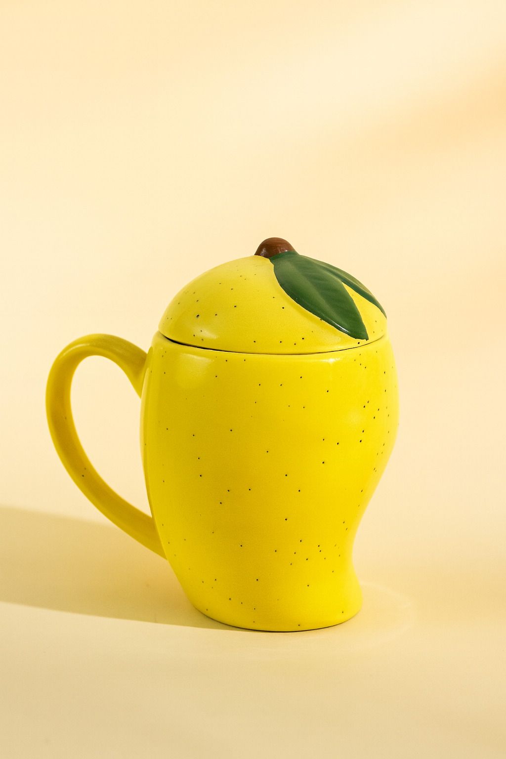 Mango Shape Ceramic Coffee with Lid | Cute Fruit Design Cup |350 ml Gift Ceramic Coffee Mug-image-9