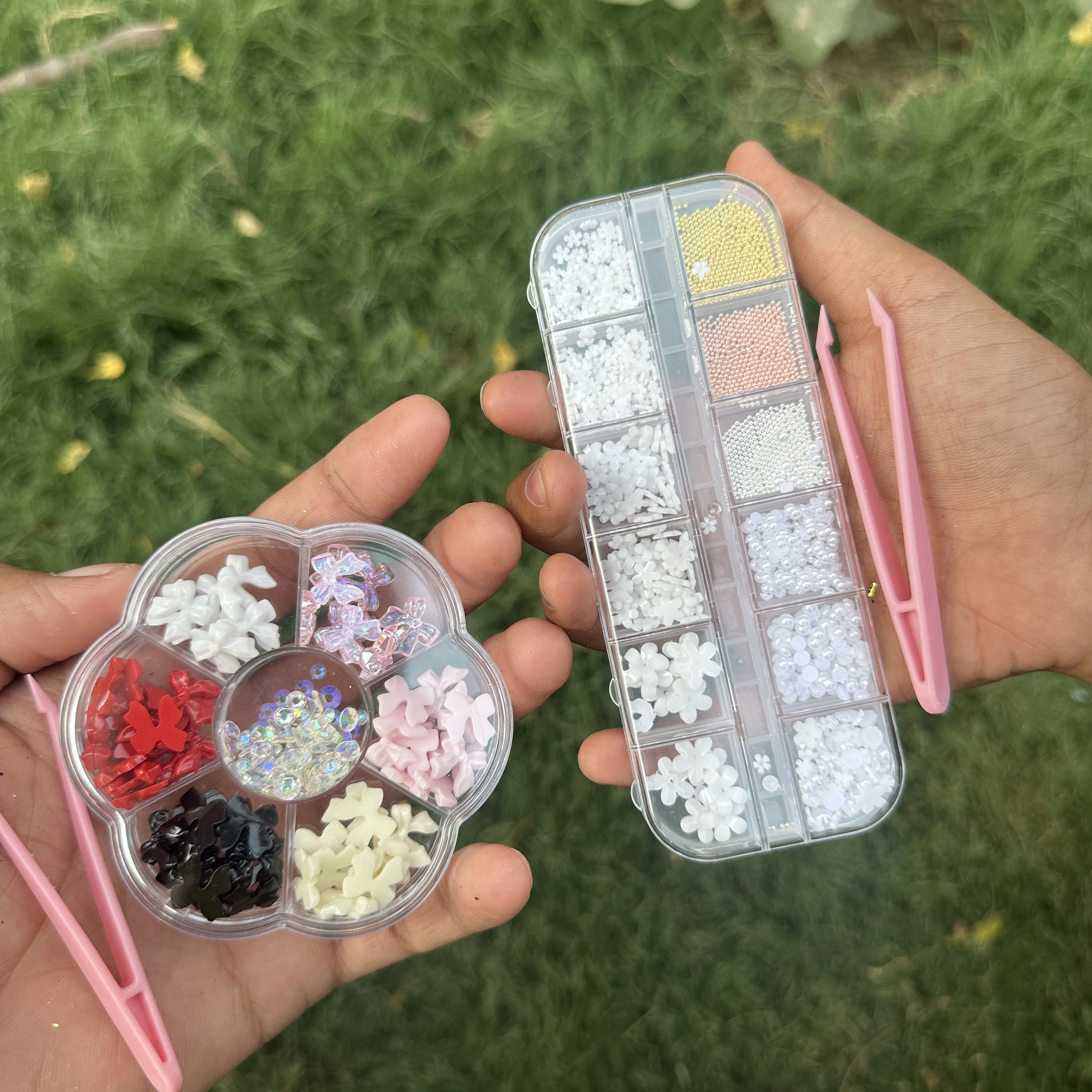 12 Grid Bow and 12 Flower Ball Premium Nail Art Accessories Grid