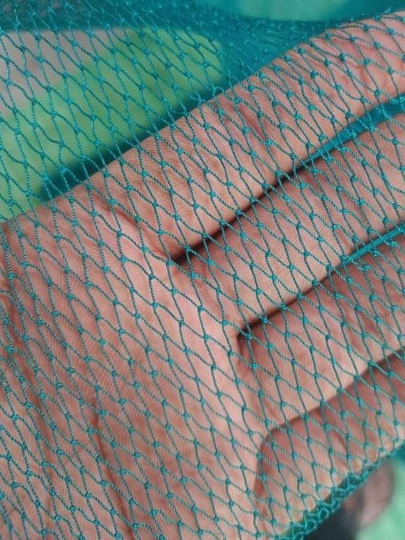 Anti Bird Net / Garden Net 5 x 18 Feet 90 SQ FT HDPE Nylon Balcony Net Hiking Net