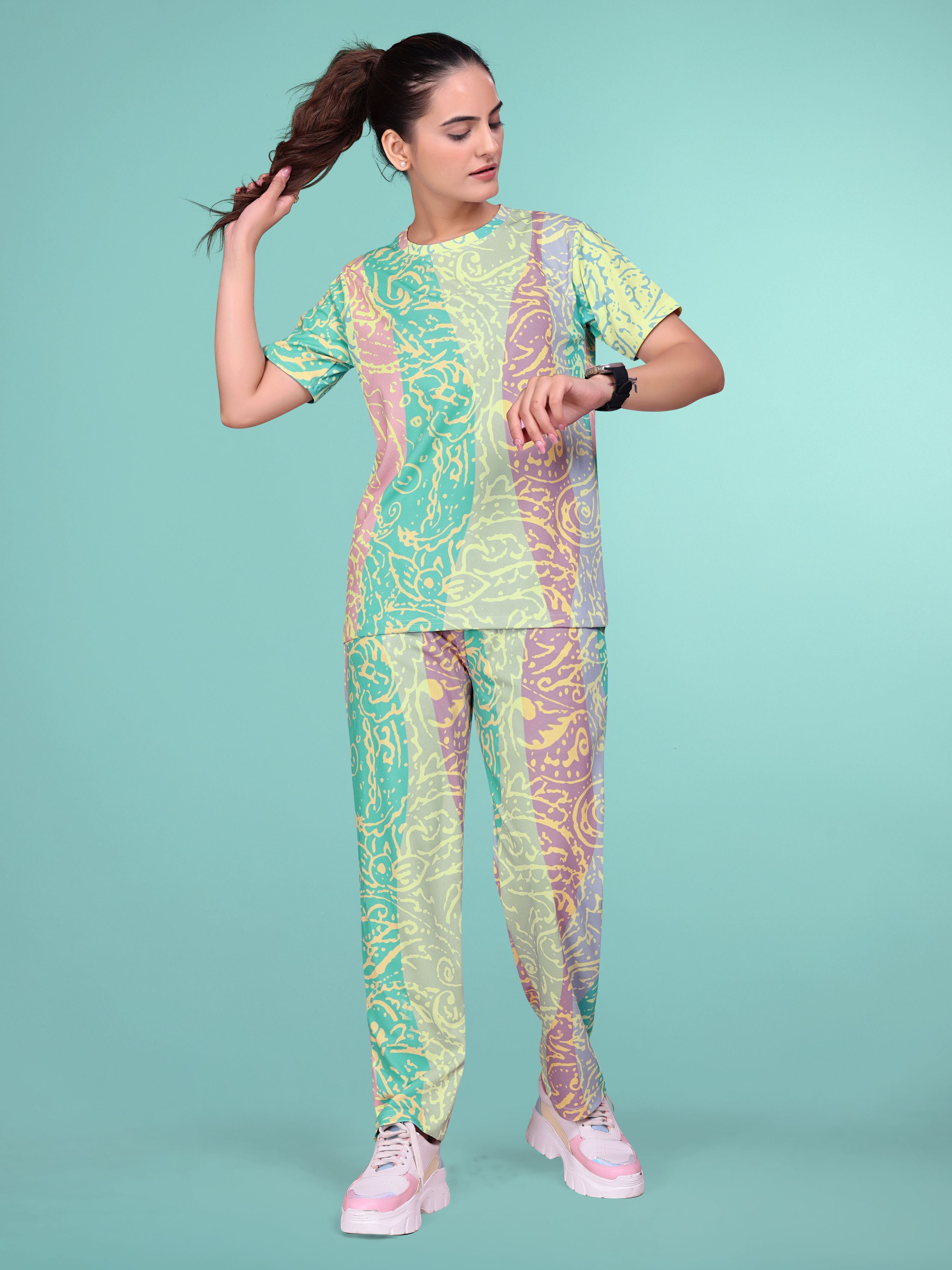 sakarmaa Printed Women Track Suit-picture-27