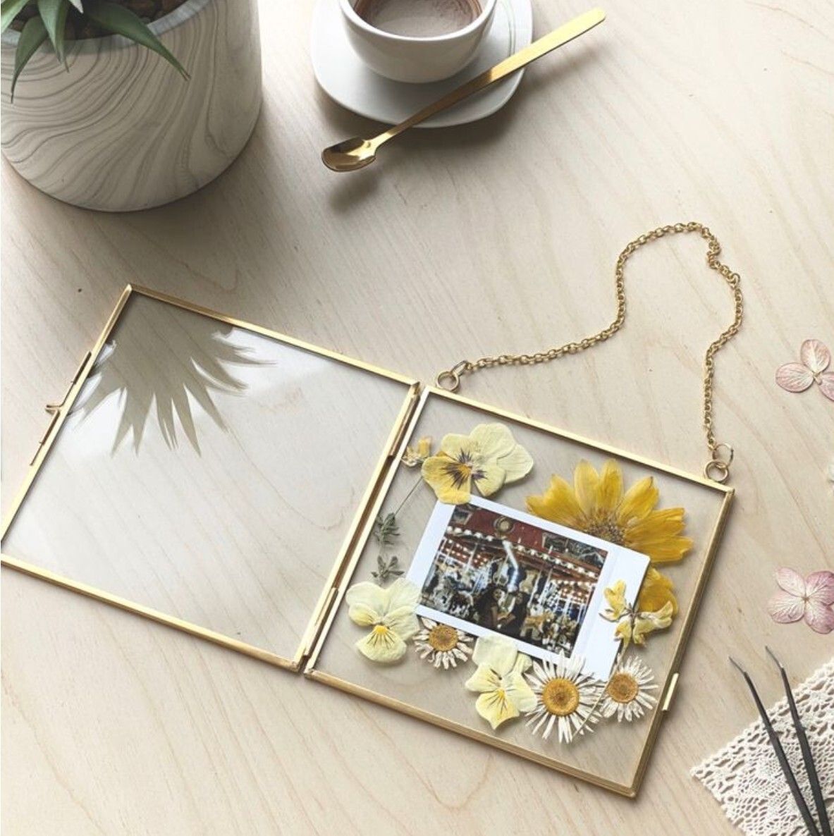 the weston mart Glass Wall Photo Frame-picture-13