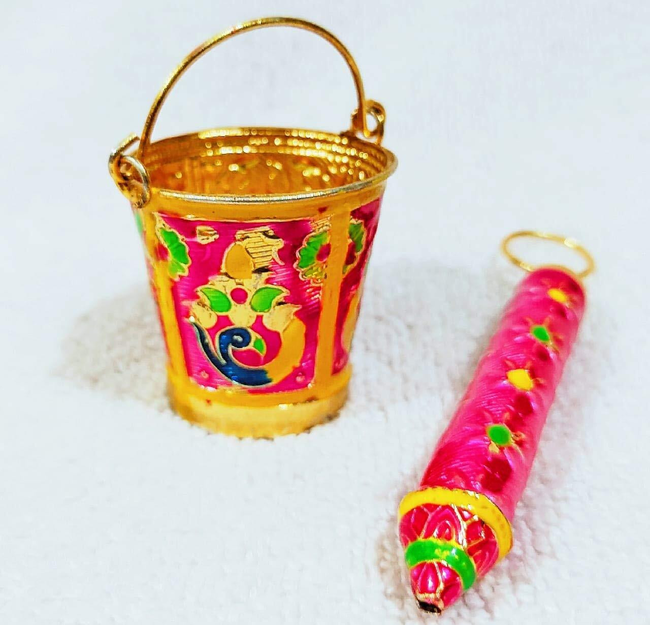 dl dolu Holi pichkari for ladoo Gopal ji , Small Blati and Pichkari image 1