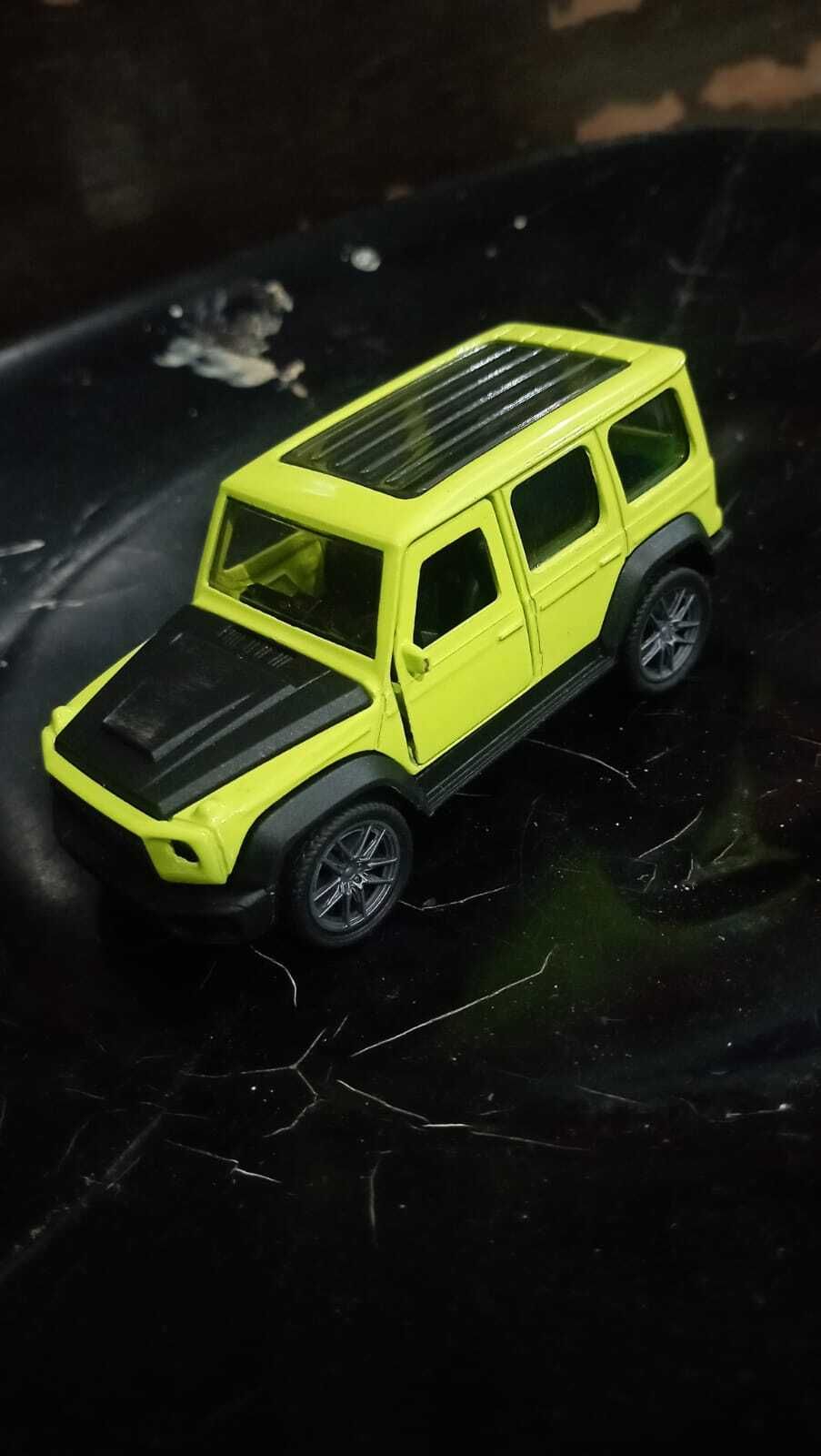 Light Green Adventure SUV Miniature Toy Vehicle Edition-image-47