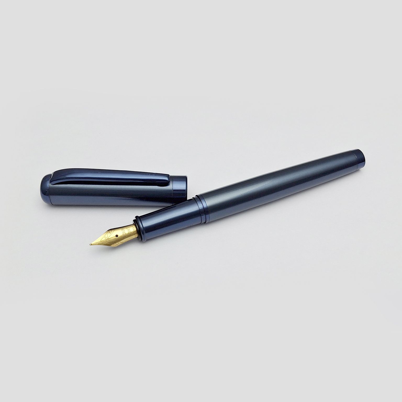 ujji Blue Colour Fountain Pen with Golden Nib Finish | Gold Nib Fountain Pen-picture-12