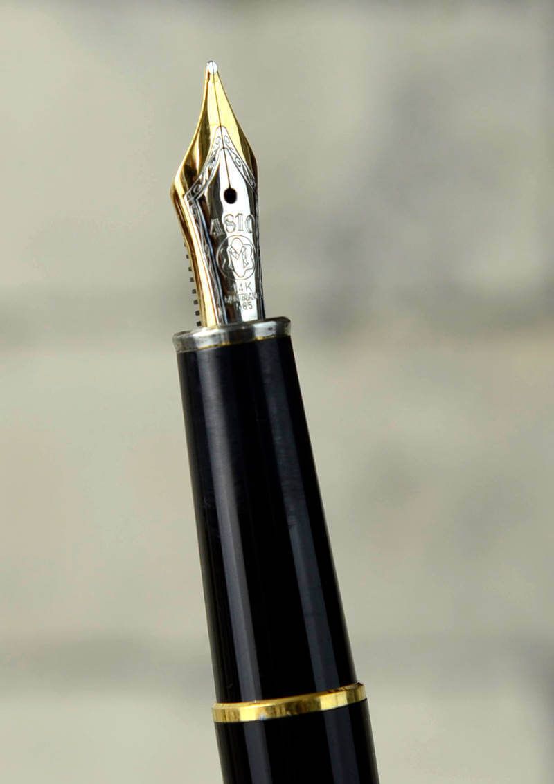 Meisterstück Classique | Iconic Black & Gold Design Fountain Pen Fountain Pen-image-12