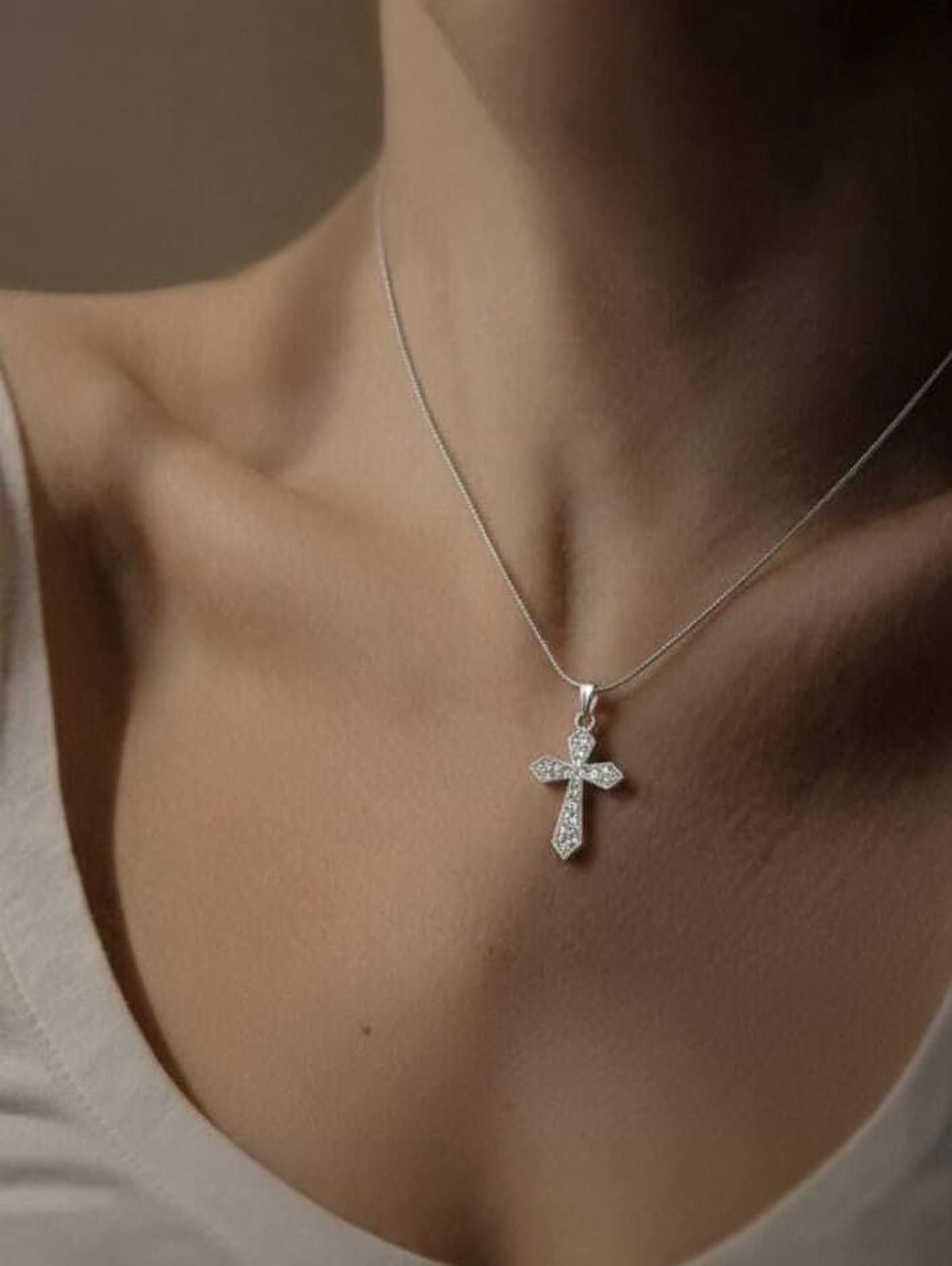 Silver-Tone Pavé Crystal Cross Pendant Necklace Alloy Pendant-image-48