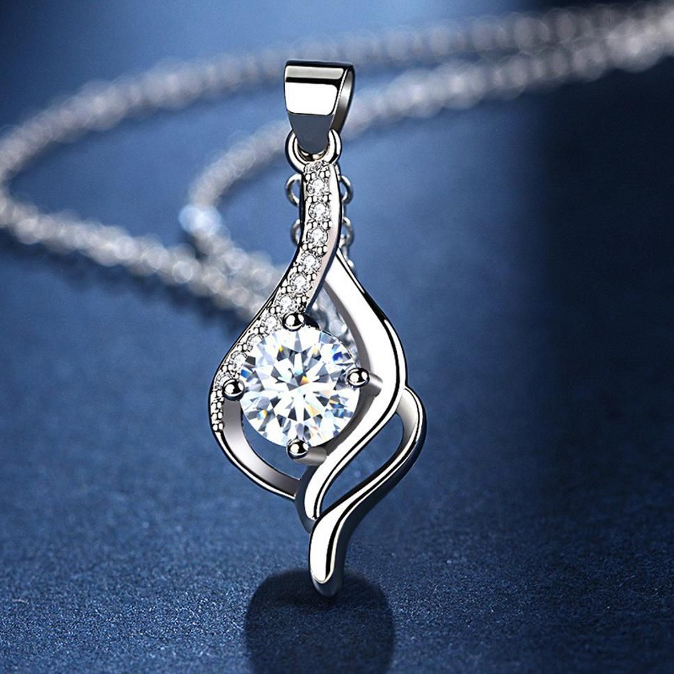 Super Solitaire Gorgeous Zircon Pendant for Women & Girls Sterling Silver Swarovski Zirconia Sterling Silver Pendant