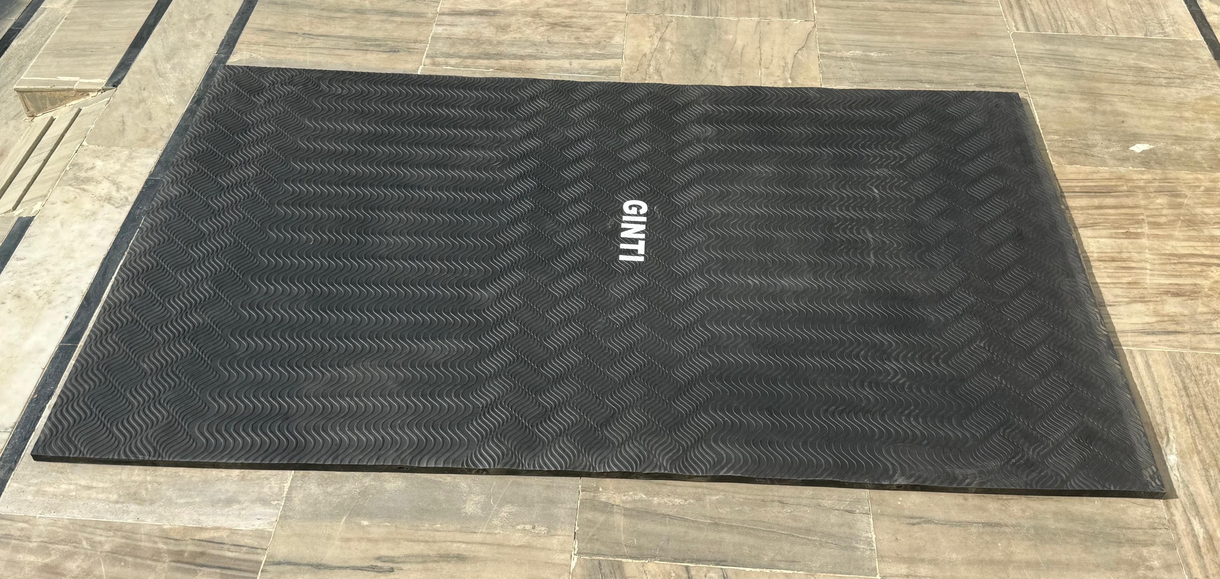 Dairy Dream Comfort Pet Mat(Black) Cat, Cow, Dog, Guinea Pig, Hamster, Miniature Pig, Rabbit, Tortoise Pet Mat-image-43