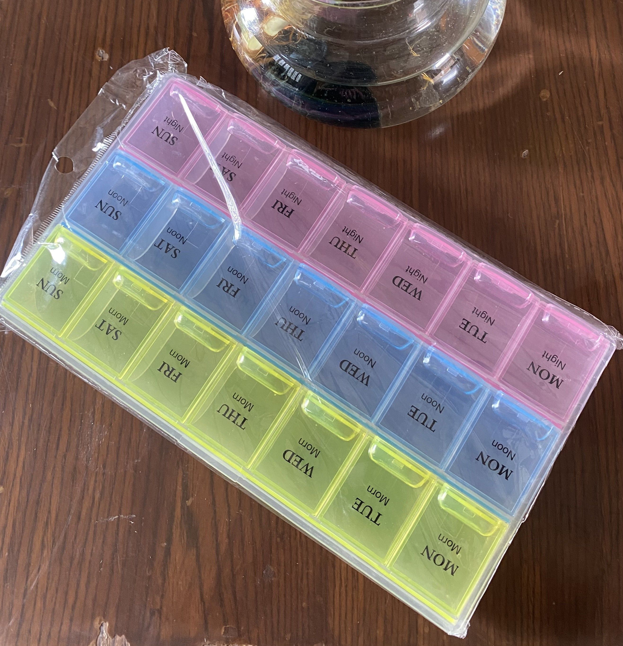 12 DAY PILL BOX 3 TIME IN 1 WEEK PACK OF 1 Pill Box-image-47