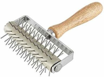 Wooden Handle Pizza Dough Docker with Sturdy Incisive Pizza Maker