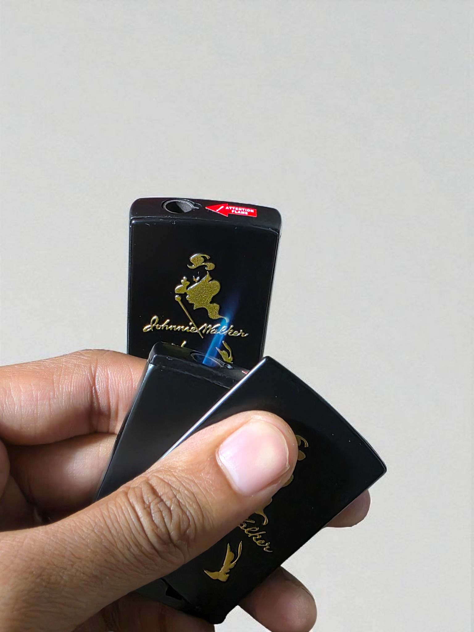 Johnnie Walker Whiskey Logo Metal Refillable Flame Lighte with fuel All Purpose JD golden lighter Pocket Lighter-image-12