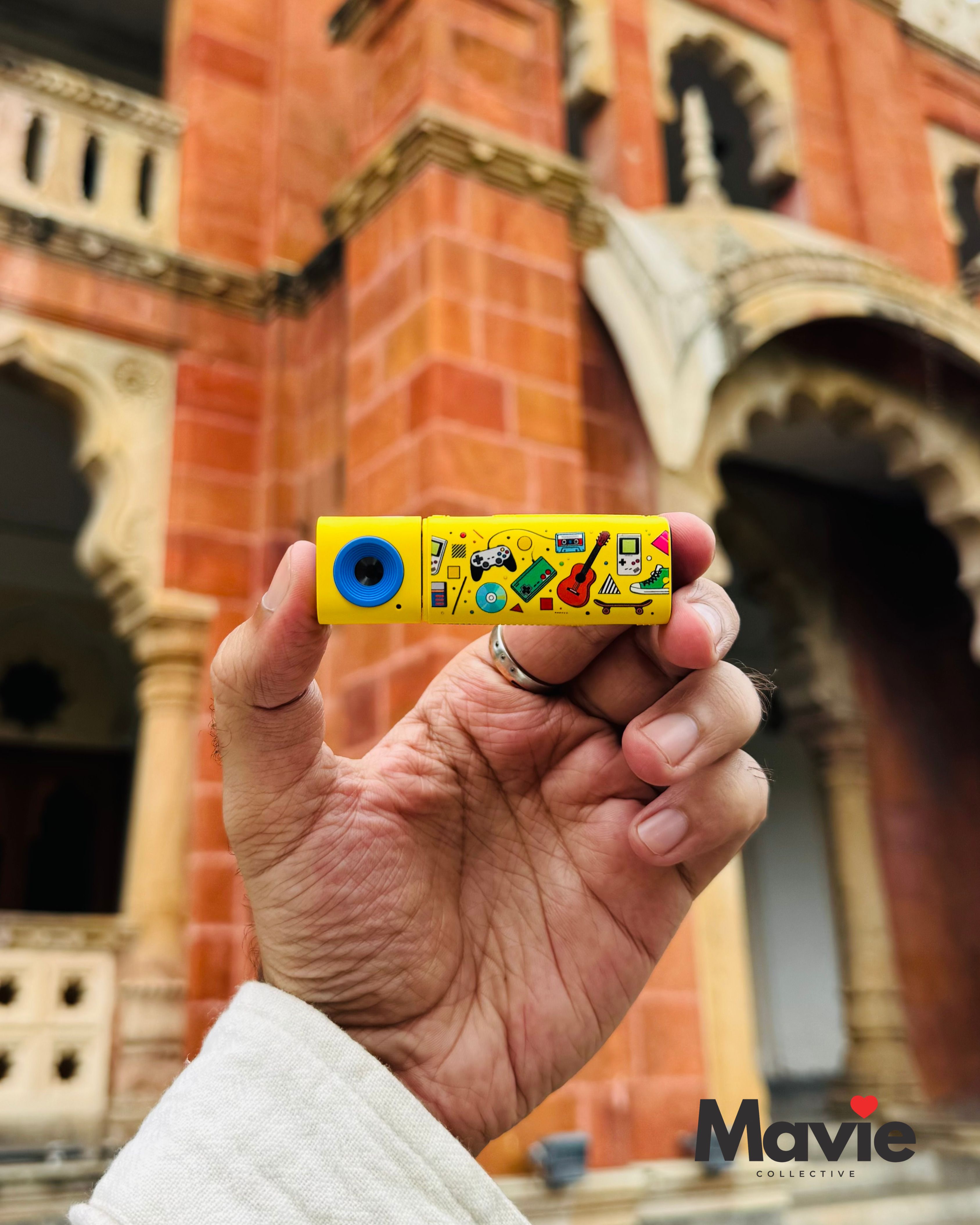 maviecollective Classic Retro Mini Thumb Pocket Digital Camera | 2K Camera with 230° Rotatable Lens-image-8