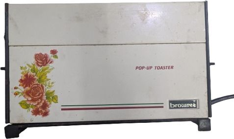 BW TSTR 800 W Pop Up Toaster-image-17