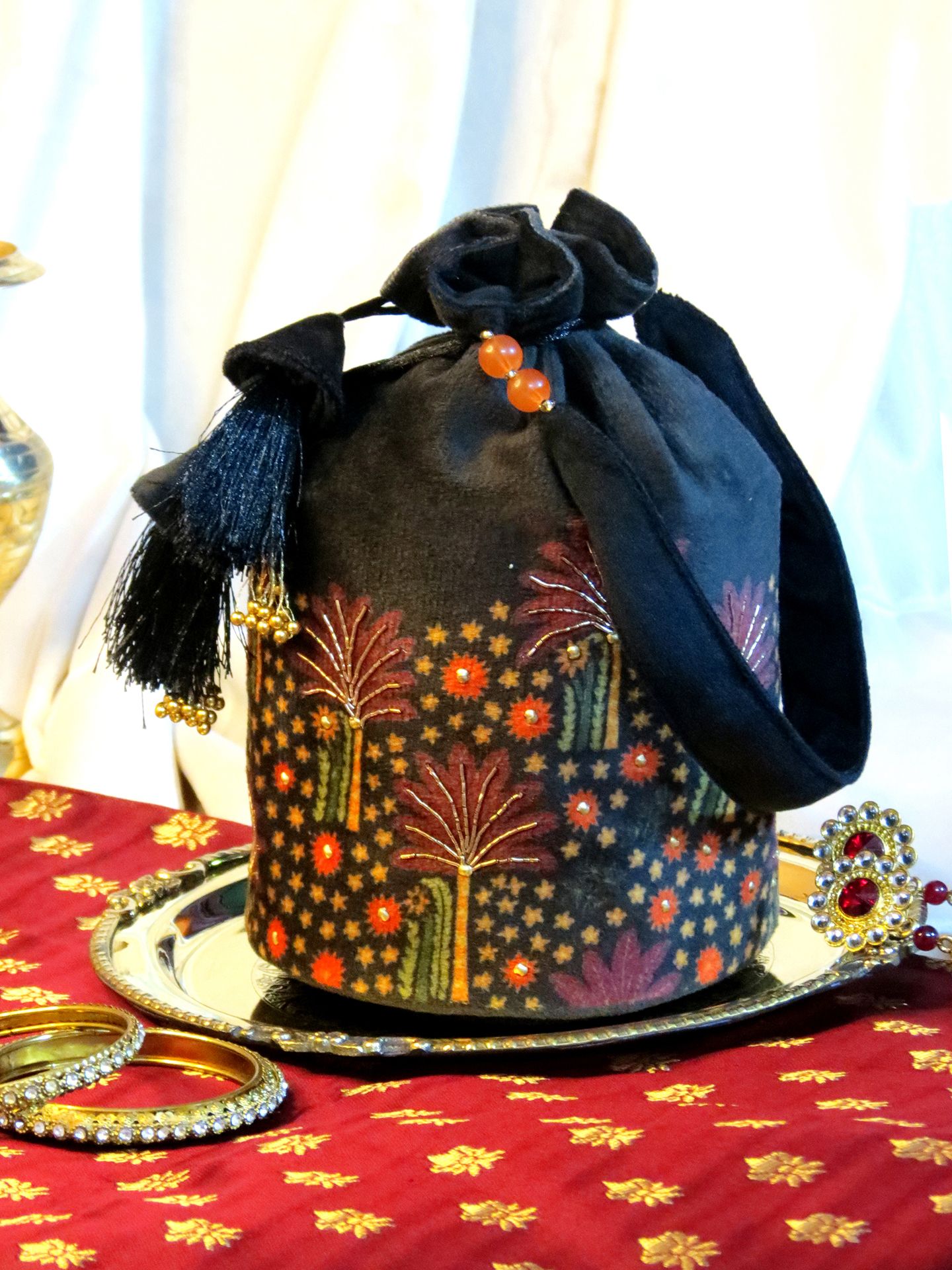 Women Black Potli-image-22