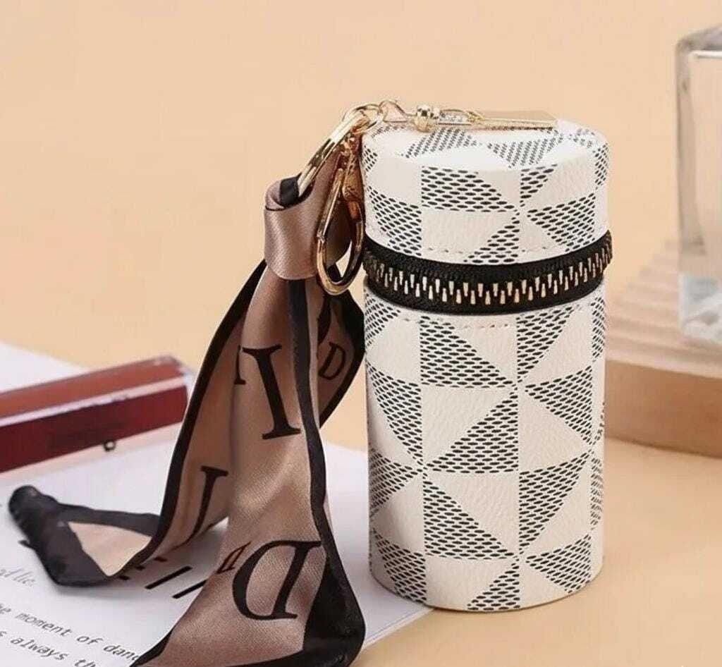 Girls White Coin Purse