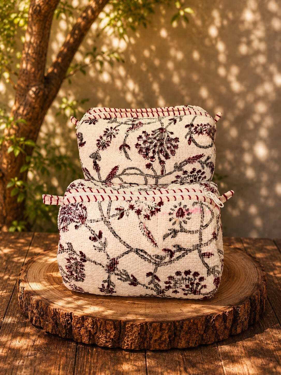 Women White Cosmetic Bag-image-17