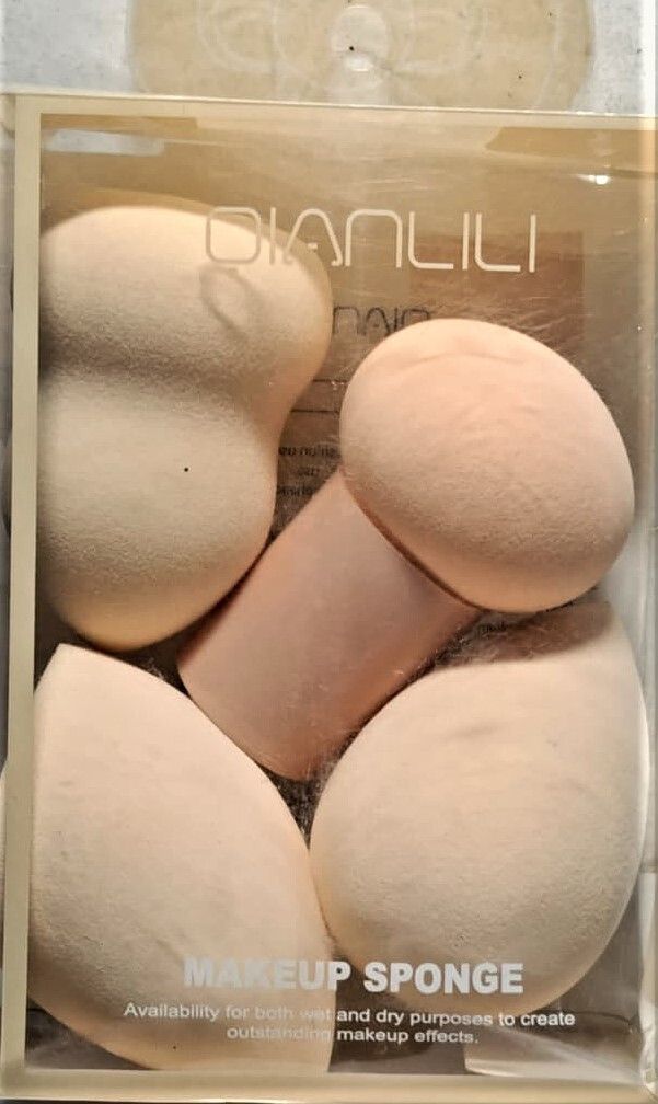 4-Piece Makeup Sponge Set: For a flawless, streak-free, airbrushed finish.-image-5