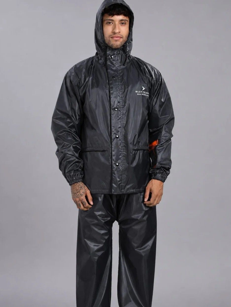 blueisland Solid Men Raincoat-picture-11