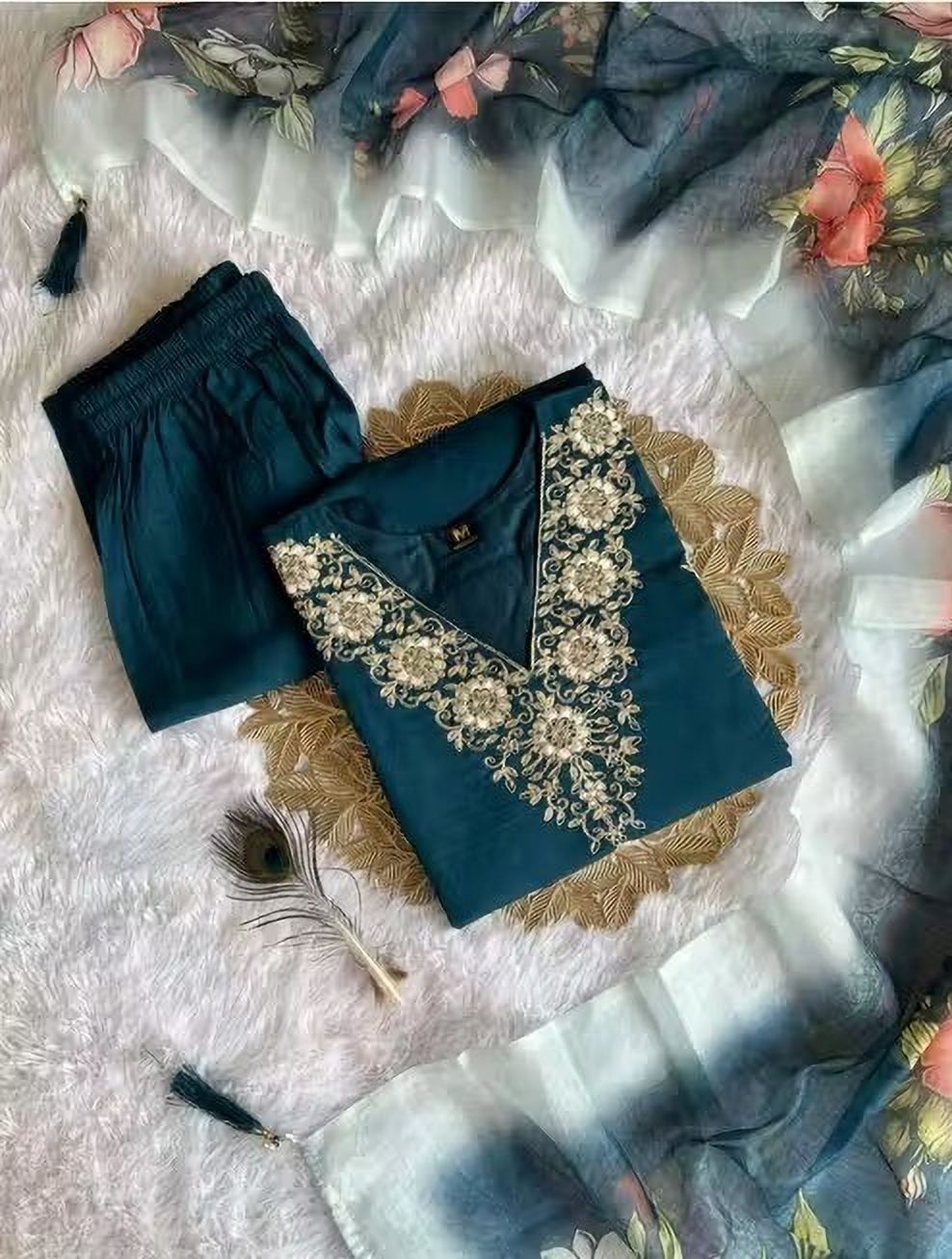 zingat fashion Solid Kurta, Trouser/Pant & Dupatta Set-picture-13