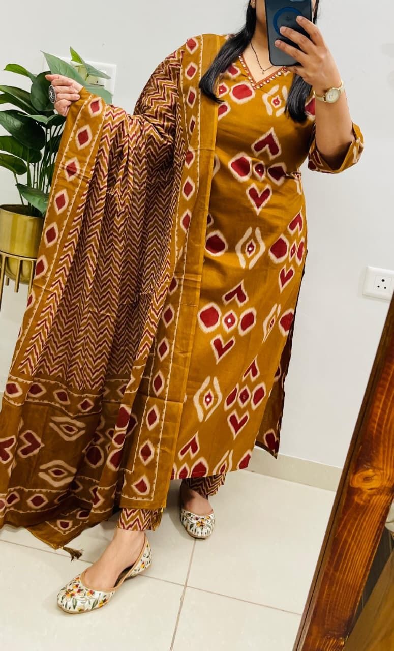 Printed Kurta, Trouser/Pant & Dupatta Set-image-46