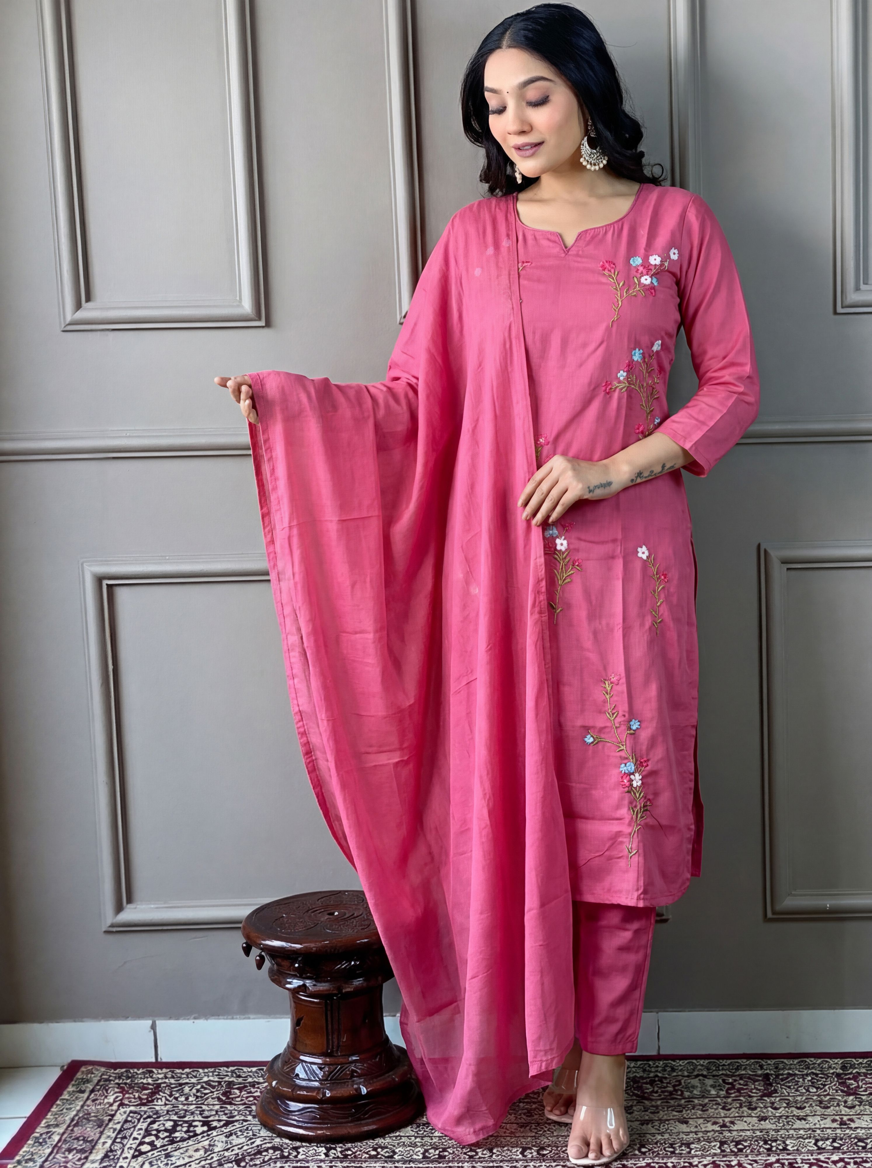 Women Viscose Rayon Kurta Pant Dupatta Set-image-35